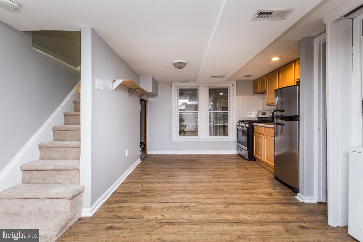 WASHINGTON SQ WEST - Residential Lease