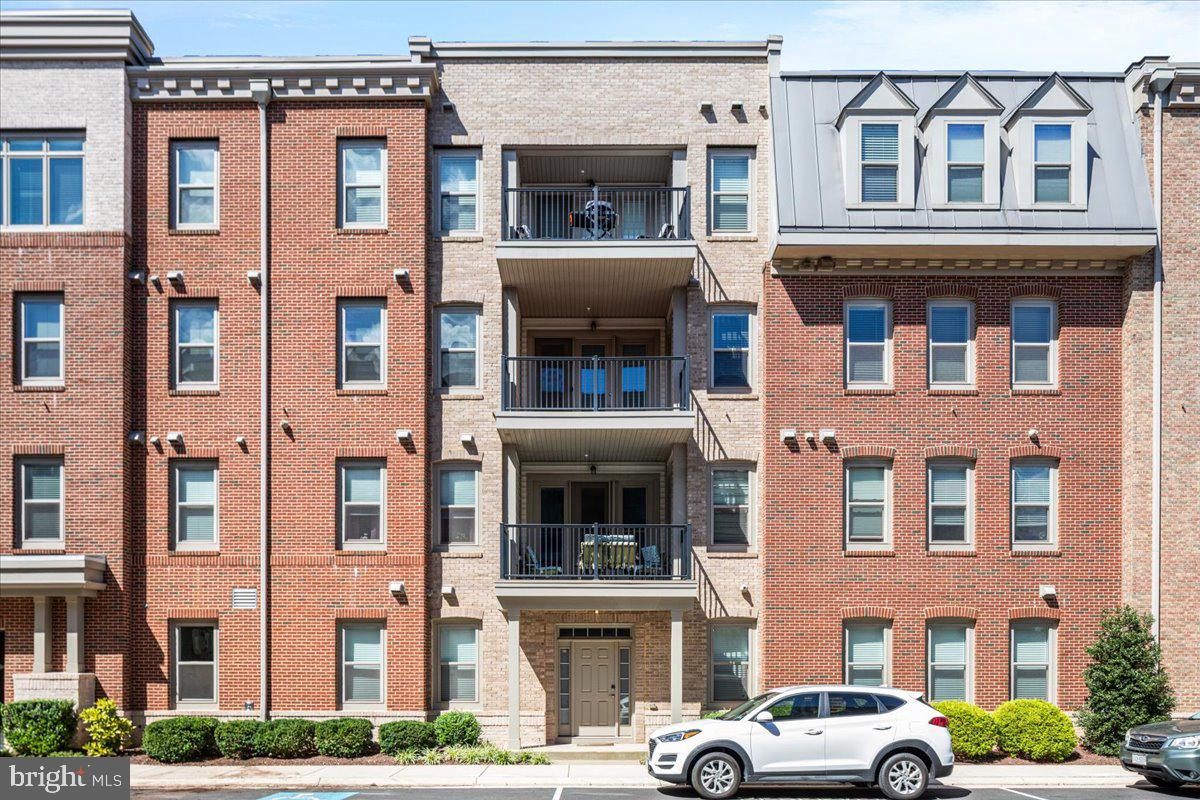 23631 HAVELOCK WALK TERRACE 313