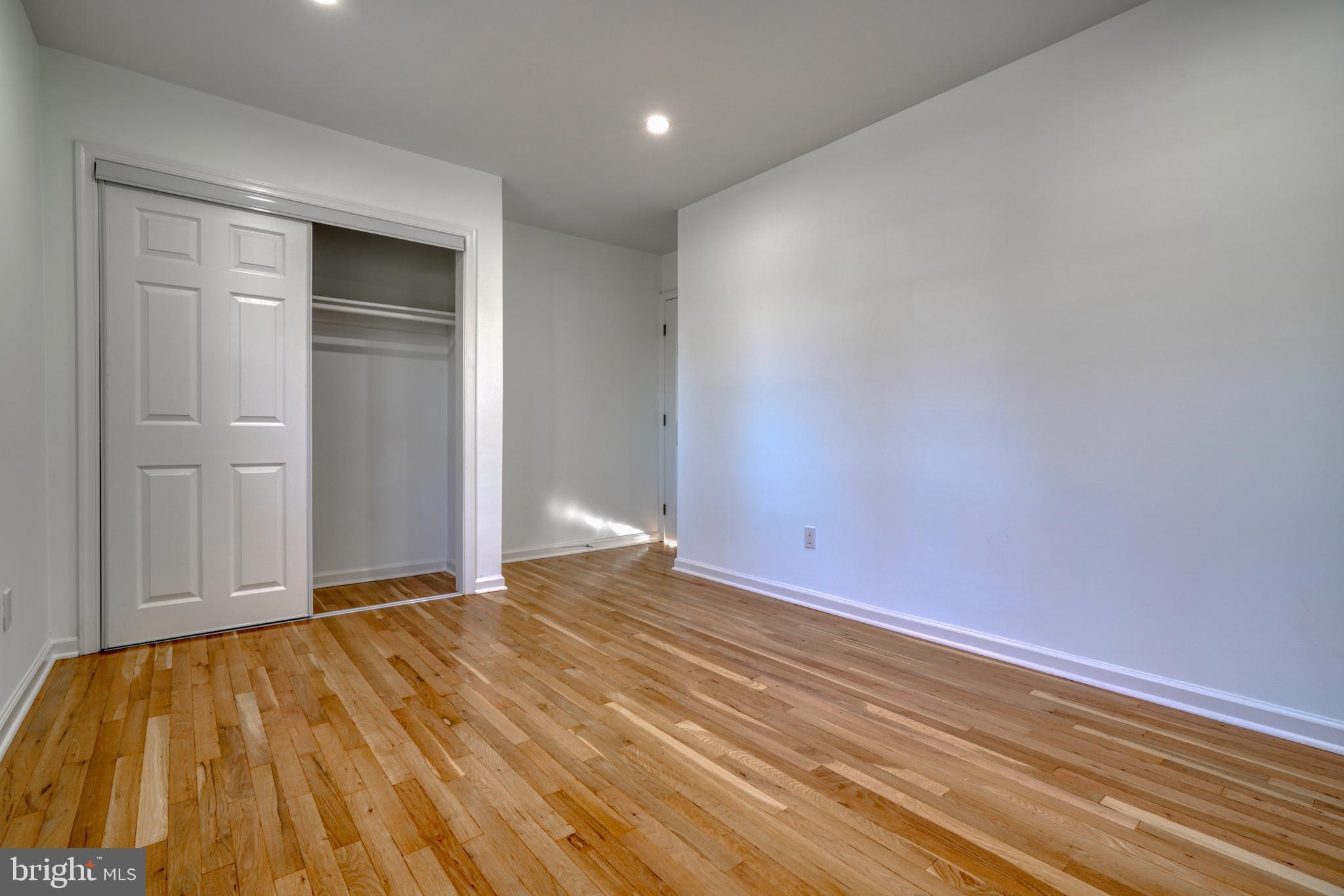 FONT HILL - Residential