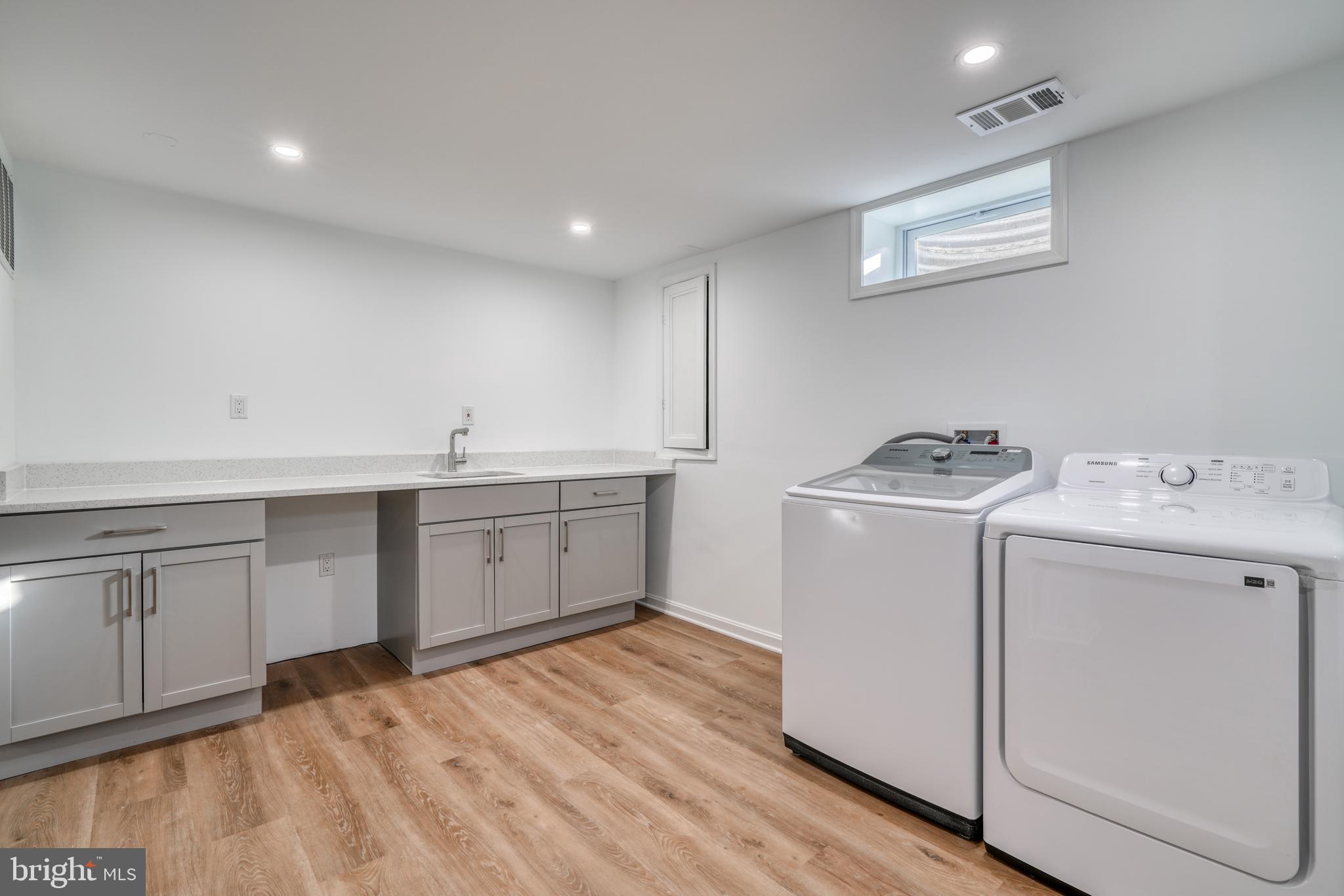 FONT HILL - Residential