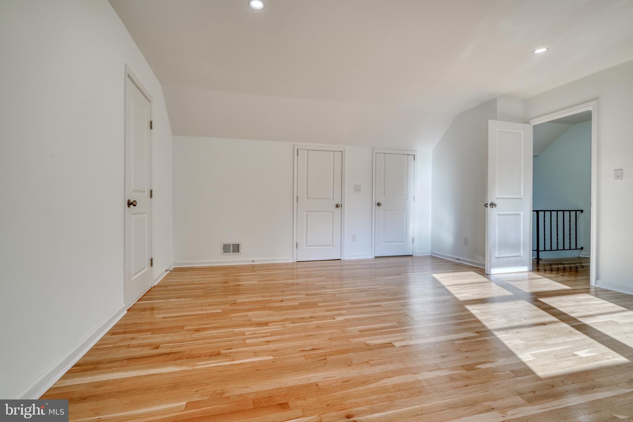 FONT HILL - Residential