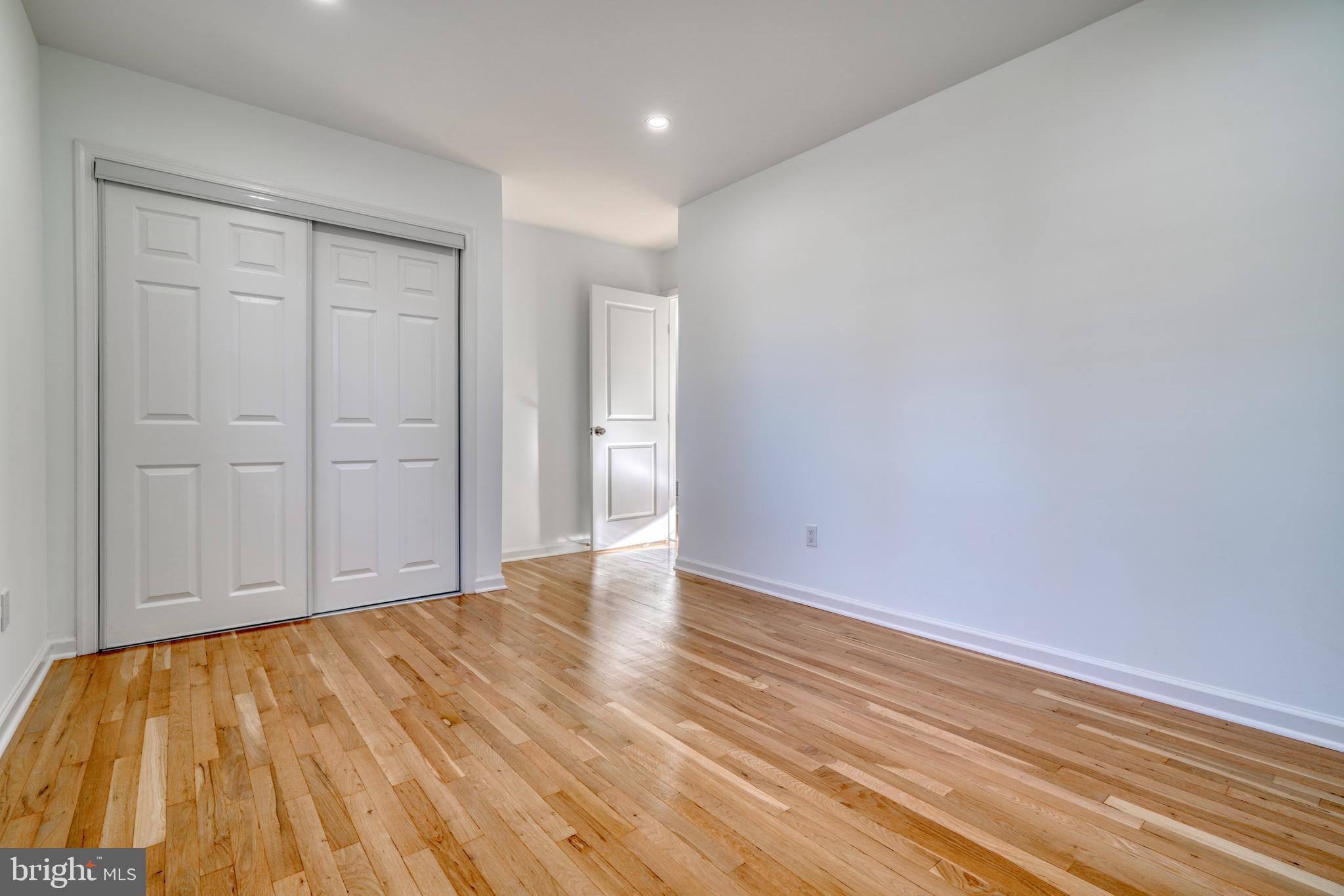 FONT HILL - Residential