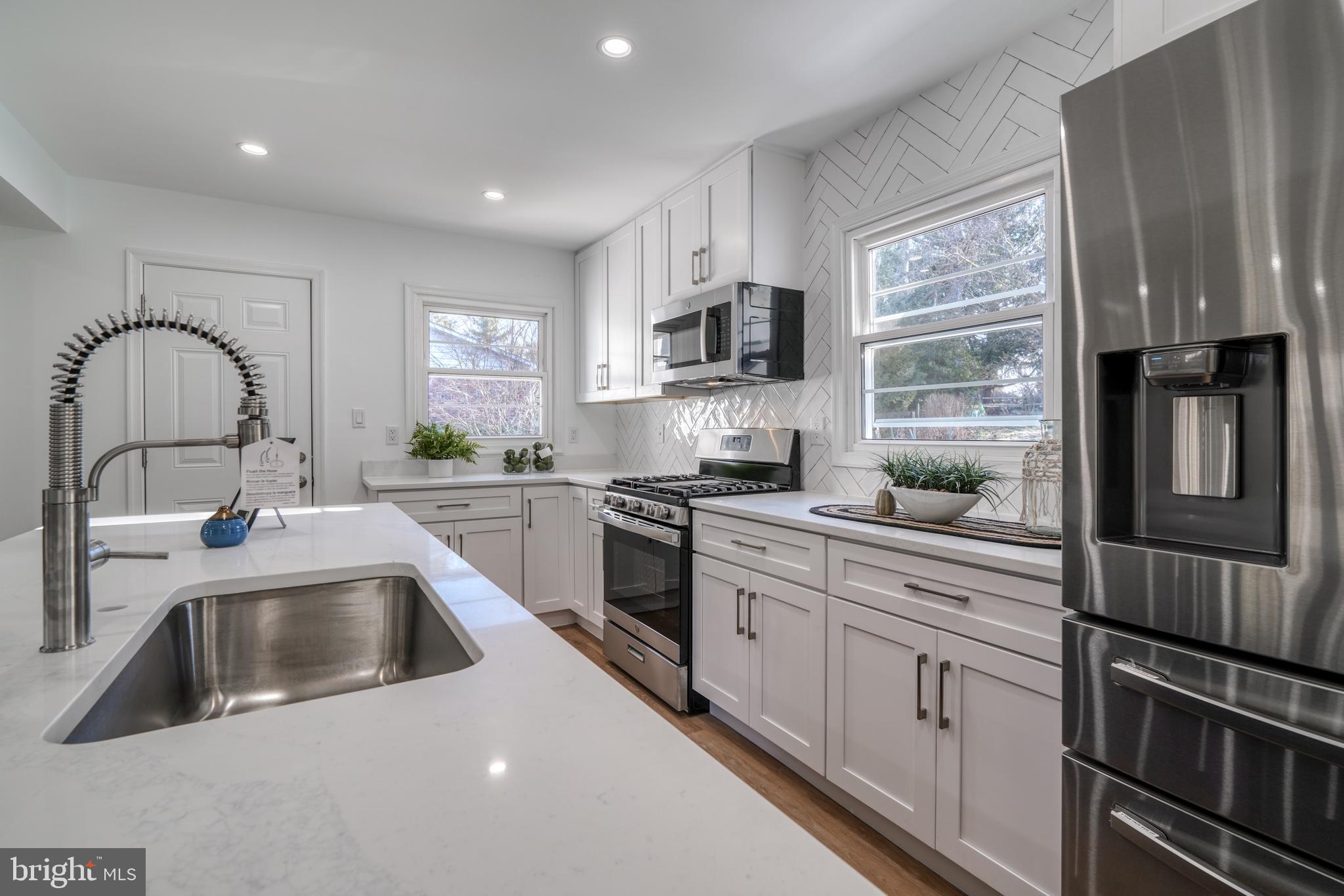 FONT HILL - Residential