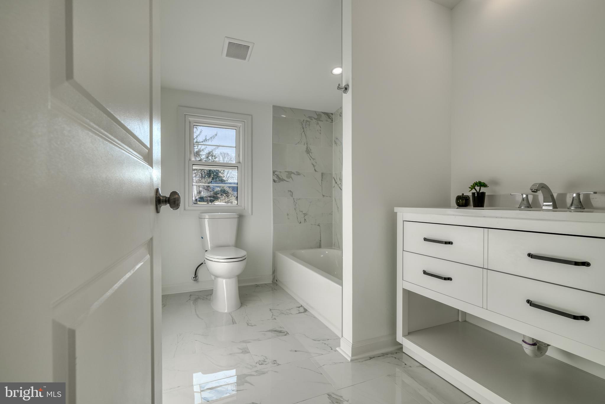 FONT HILL - Residential