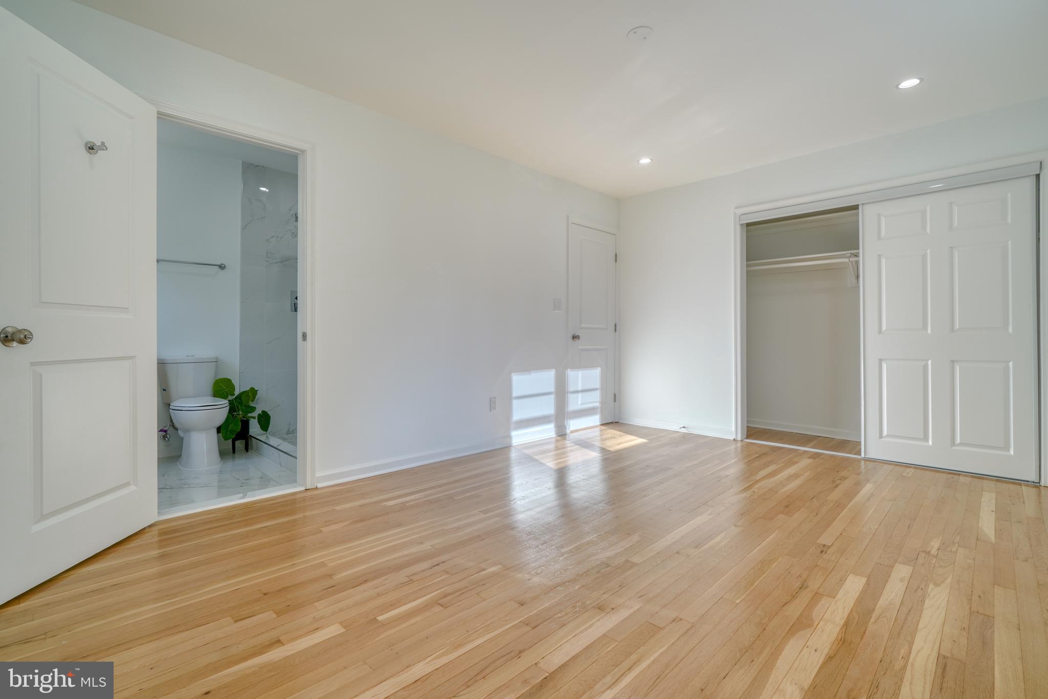 FONT HILL - Residential