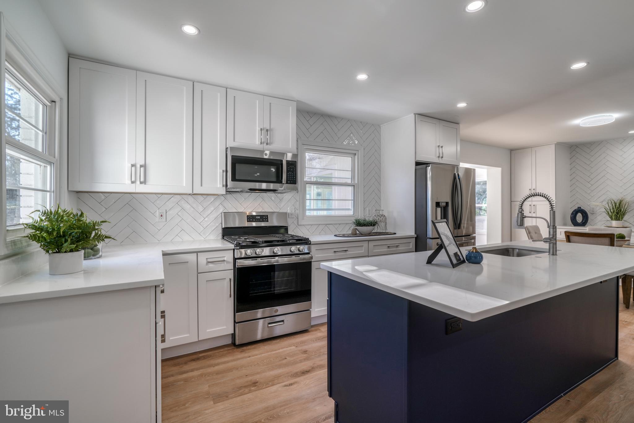 FONT HILL - Residential