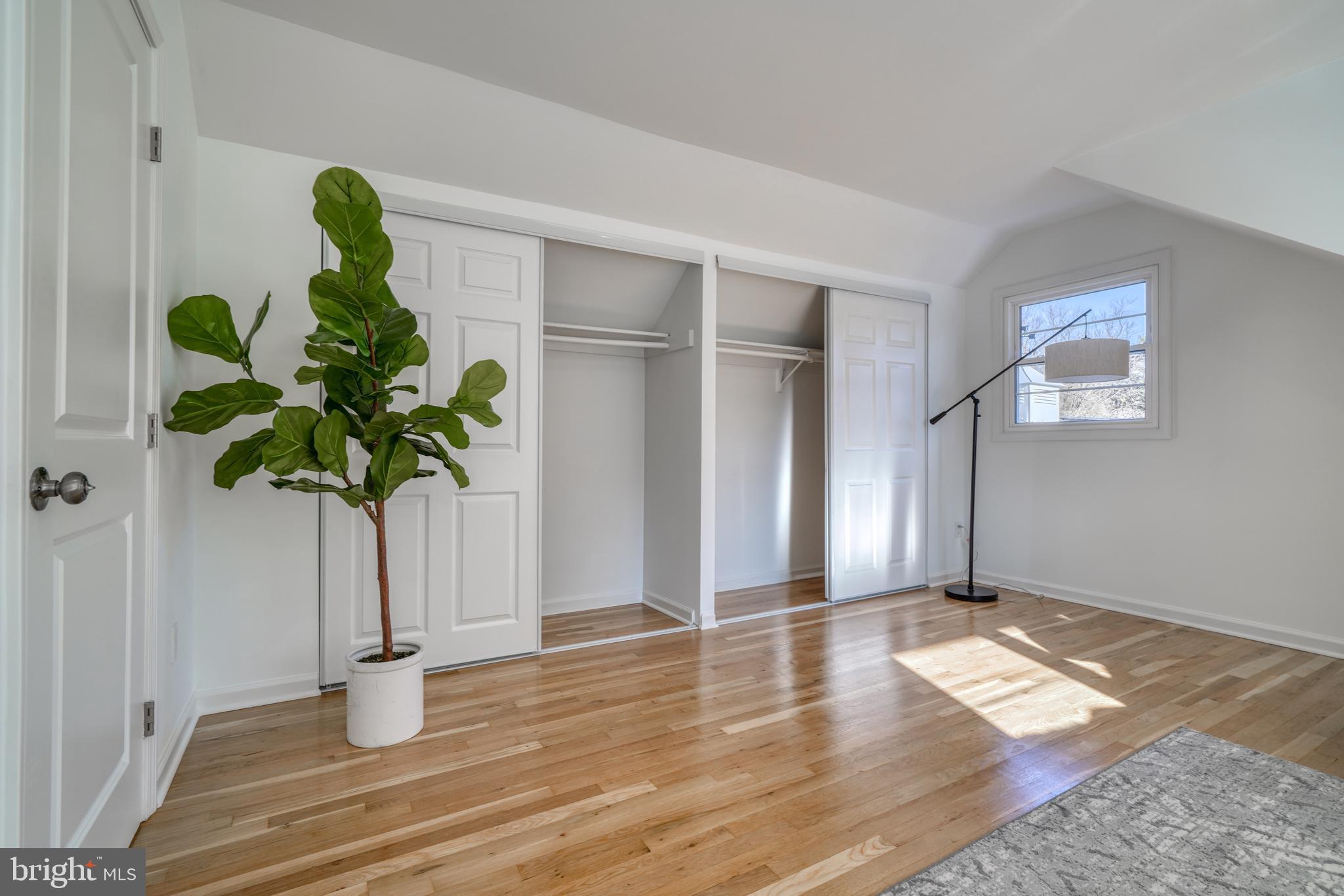 FONT HILL - Residential