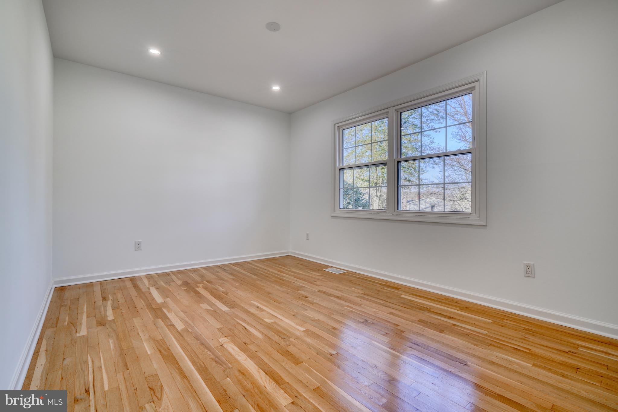 FONT HILL - Residential