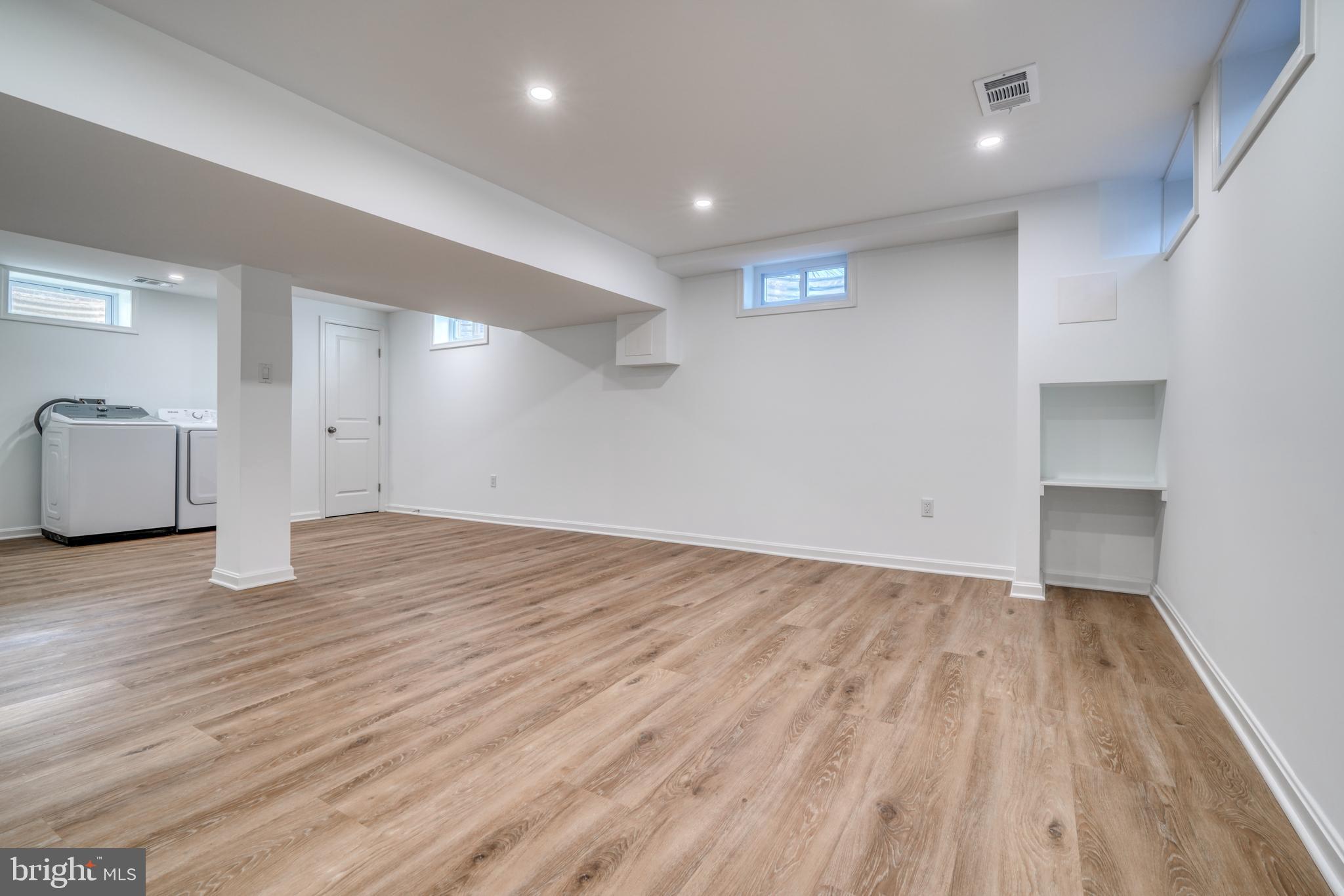 FONT HILL - Residential