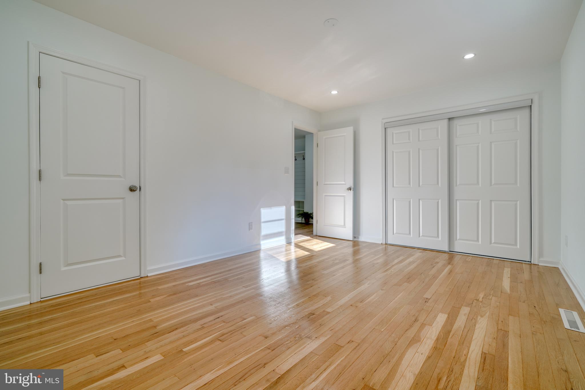 FONT HILL - Residential