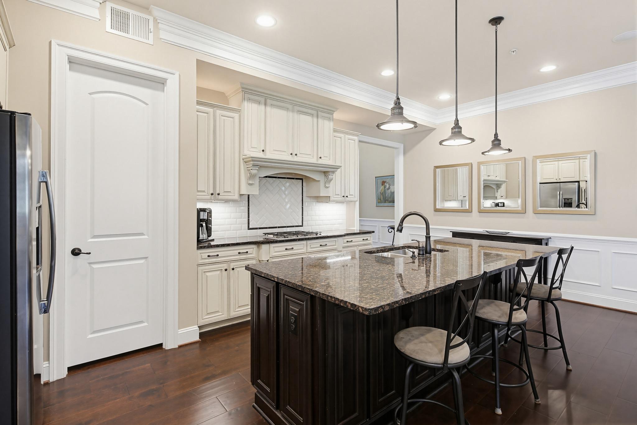 WAVERLY WOODS WEST - Residential
