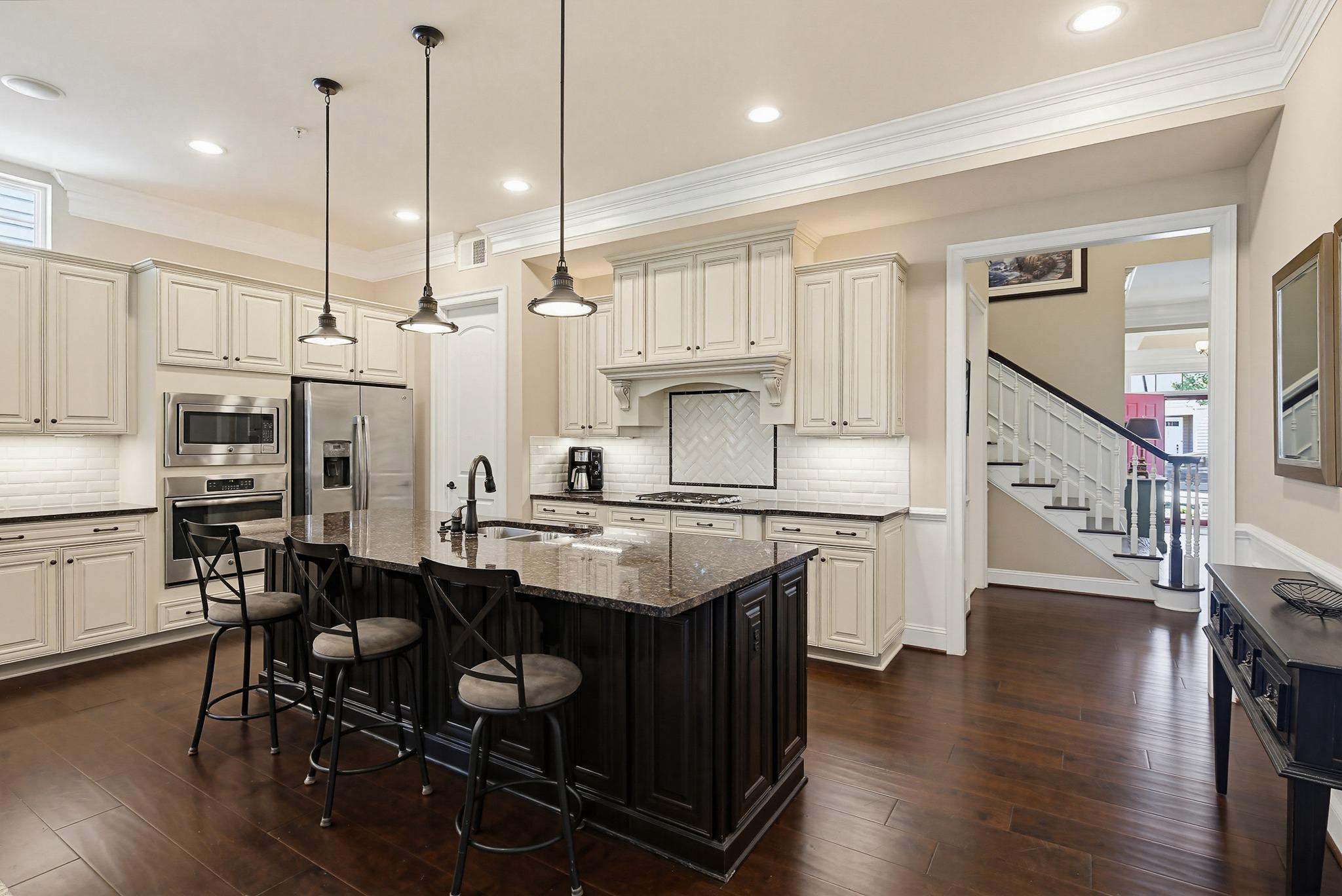 WAVERLY WOODS WEST - Residential
