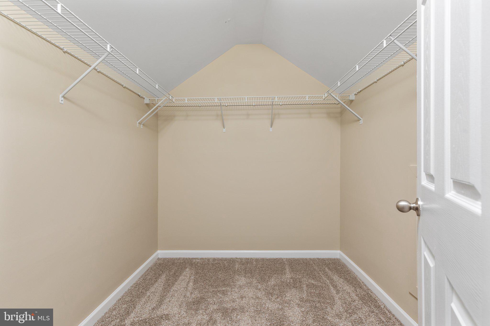 BENTWOOD ESTATES - Residential Lease