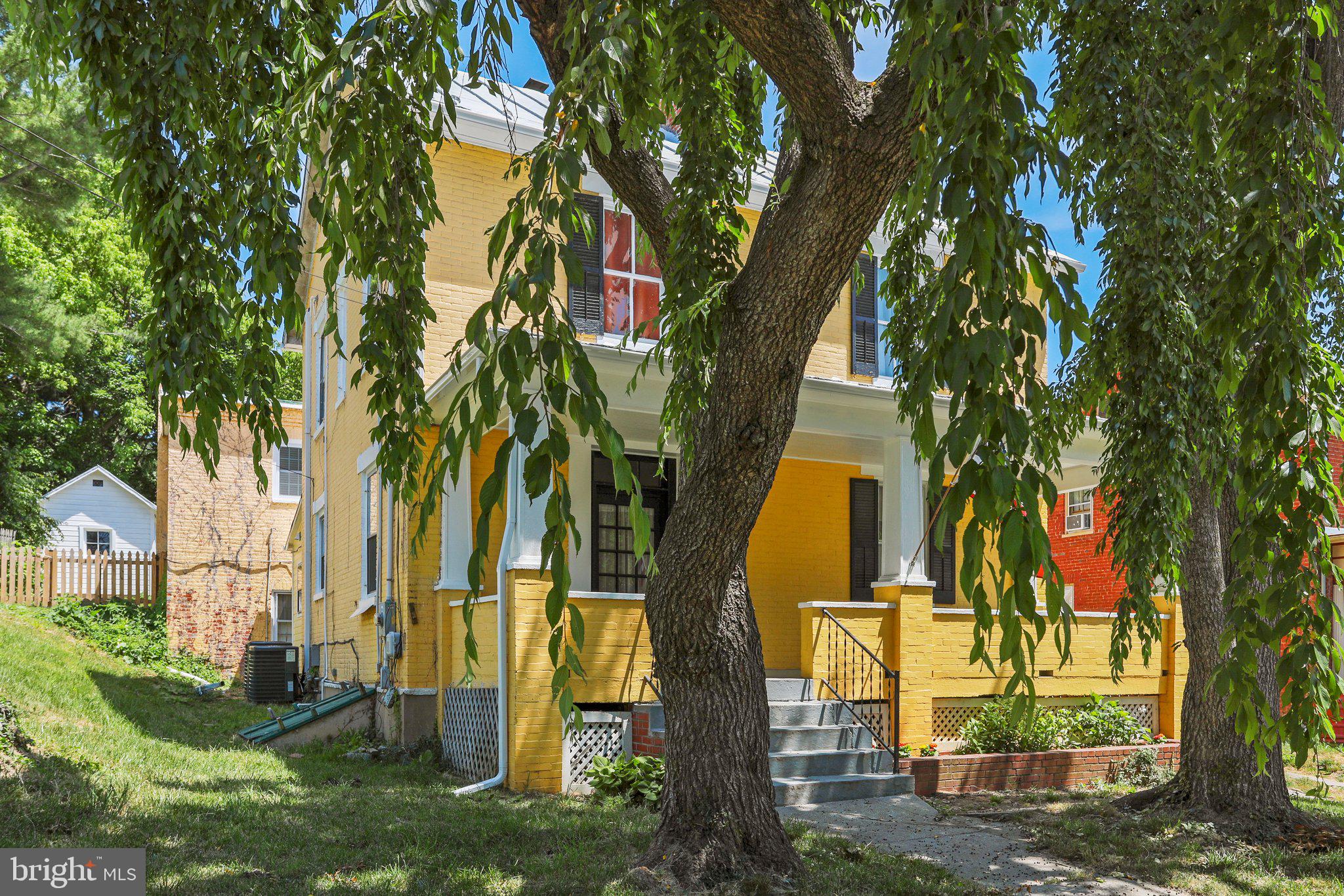 HISTORIC HARPERS FERRY - Residential