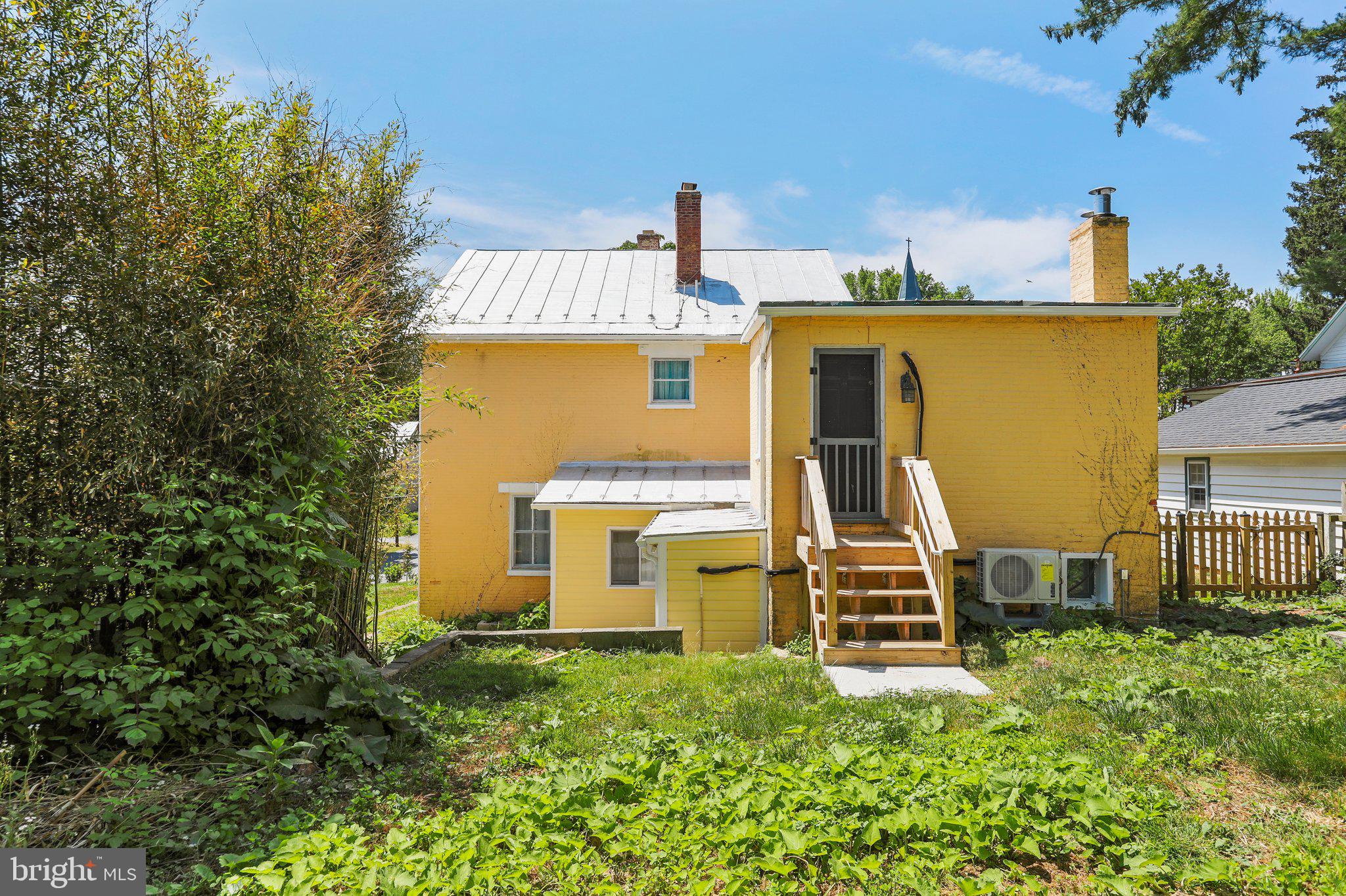 HISTORIC HARPERS FERRY - Residential