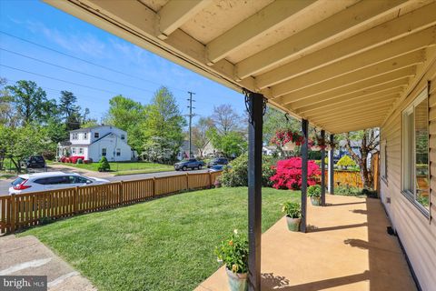 3246 BLUNDELL ROAD FALLS CHURCH VA 22042