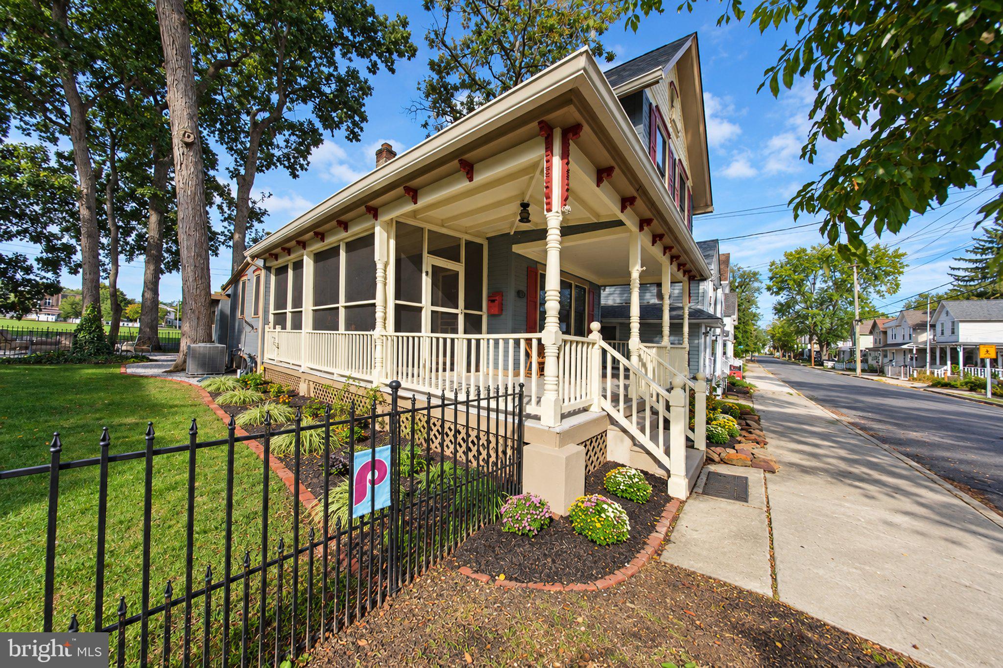 102 WEST AVENUE