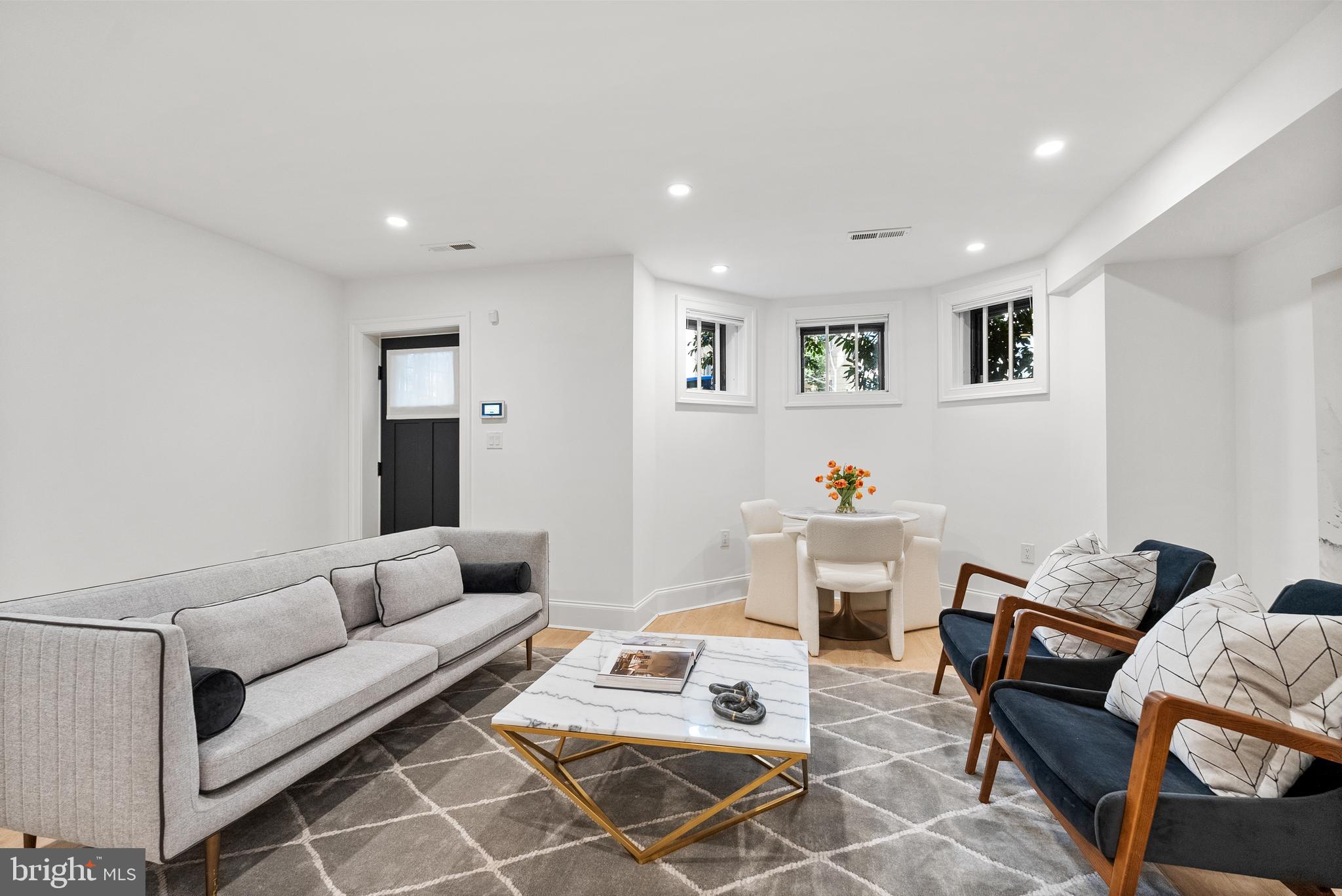 DUPONT CIRCLE - Residential