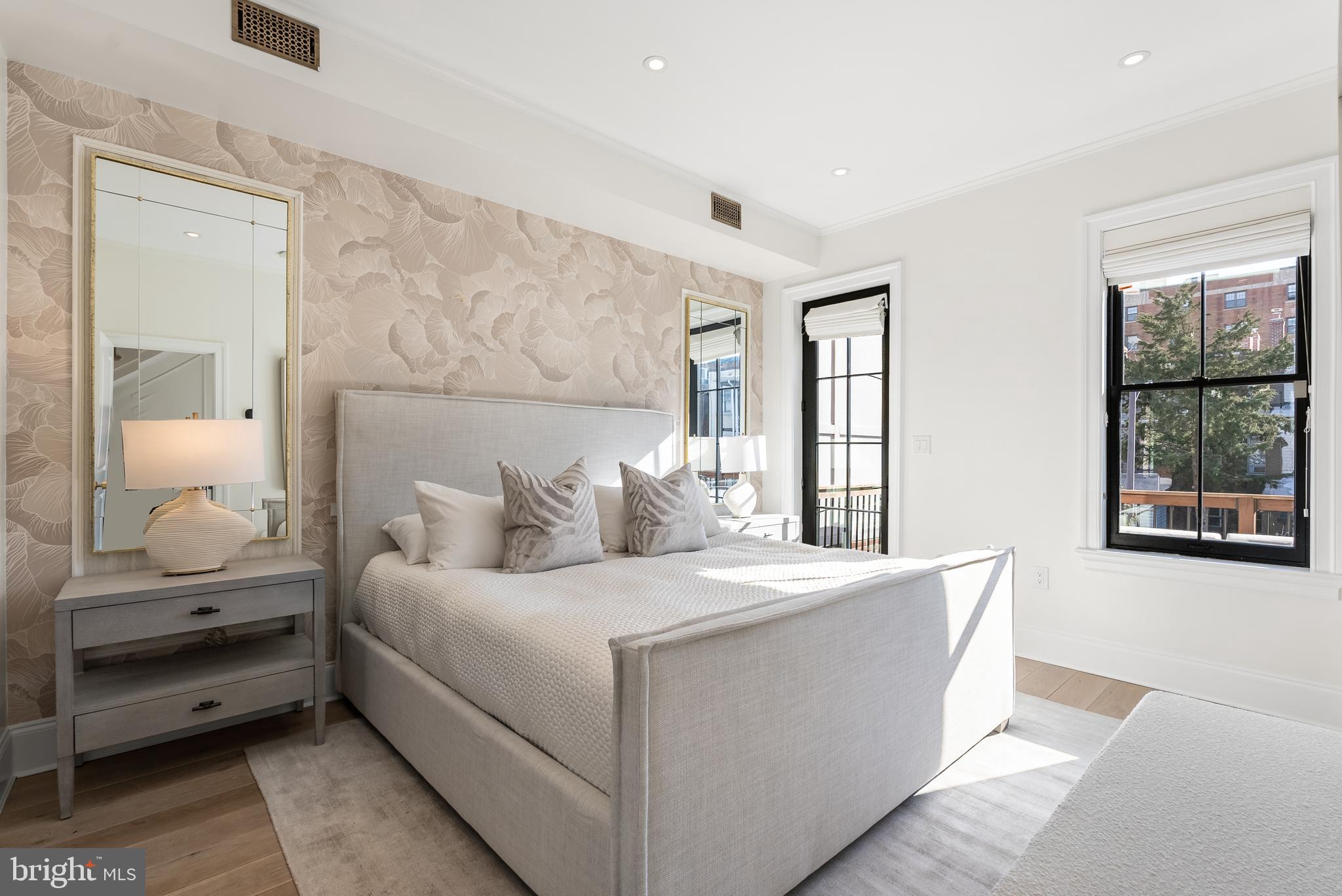 DUPONT CIRCLE - Residential
