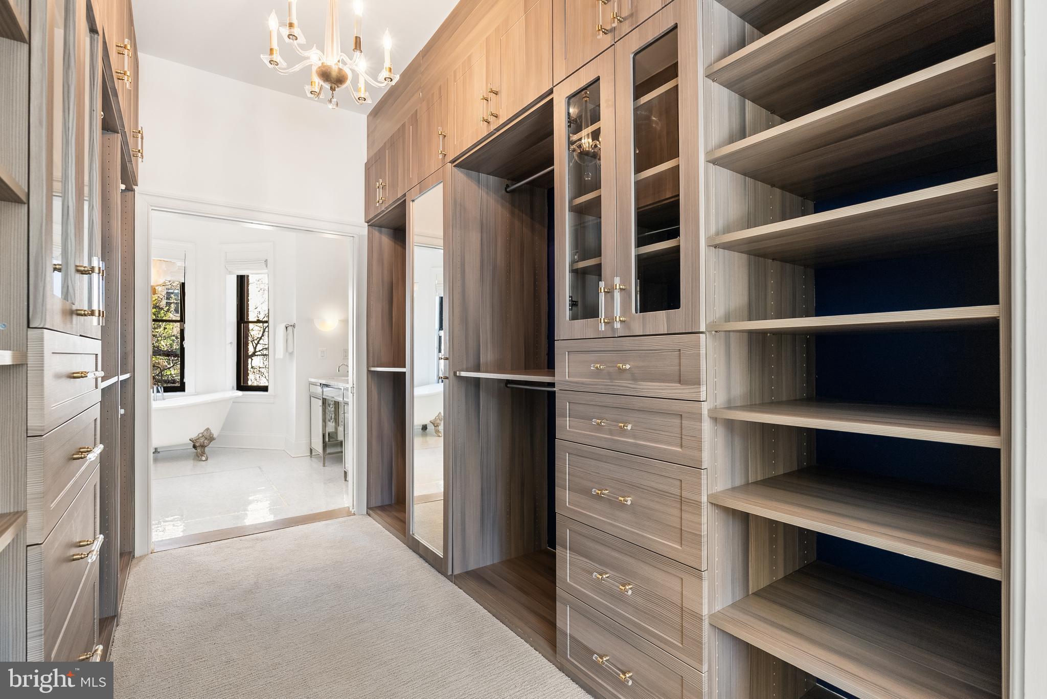 DUPONT CIRCLE - Residential