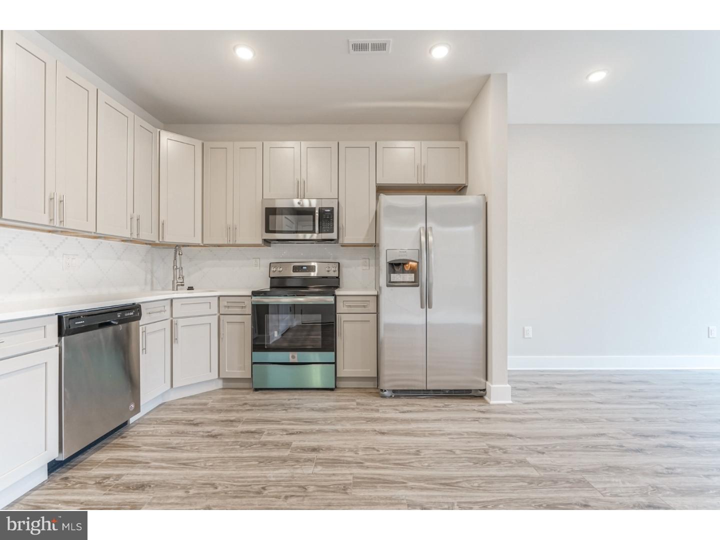 FISHTOWN - Residential Lease