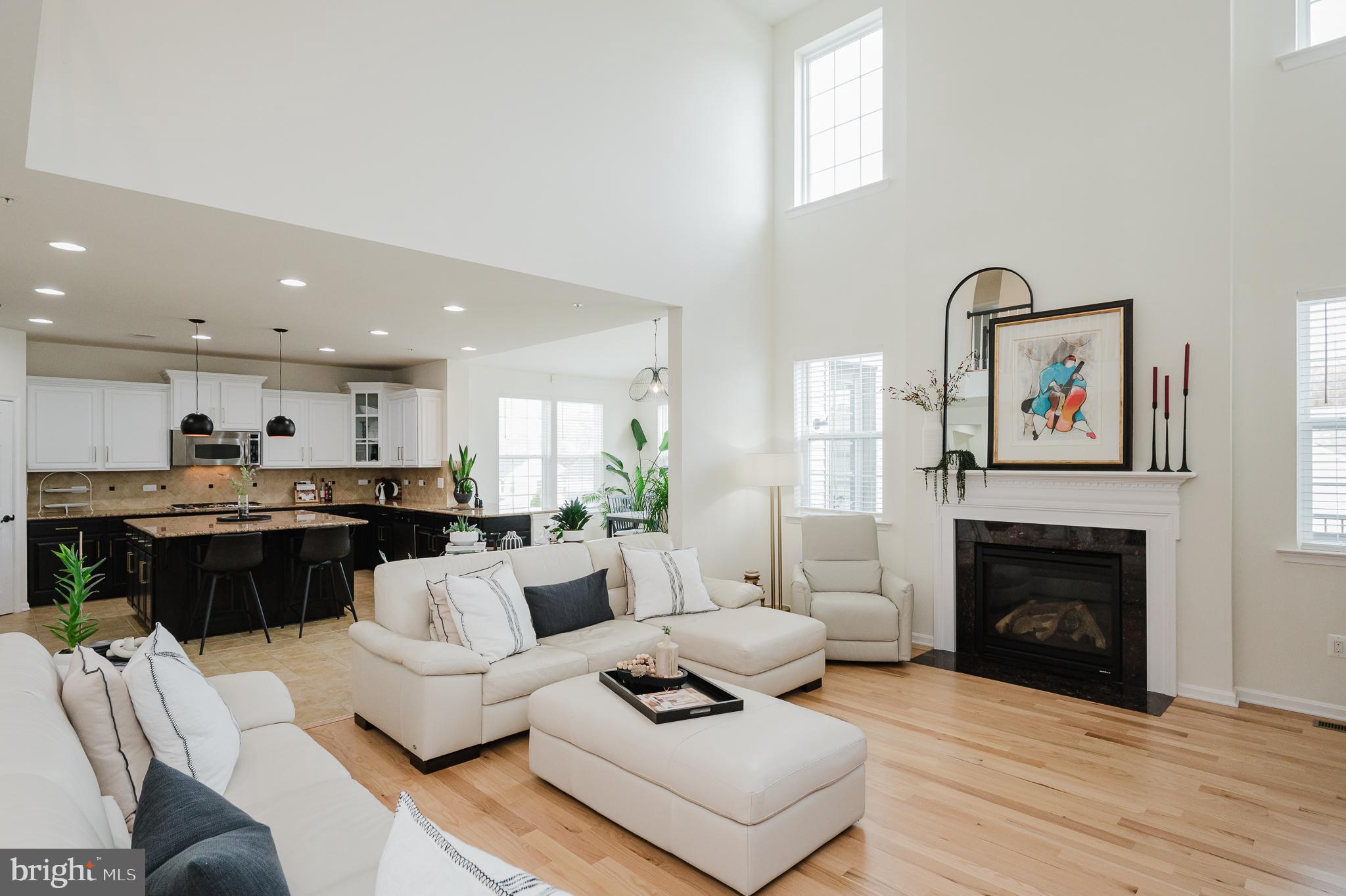 KELLY GLEN - Residential