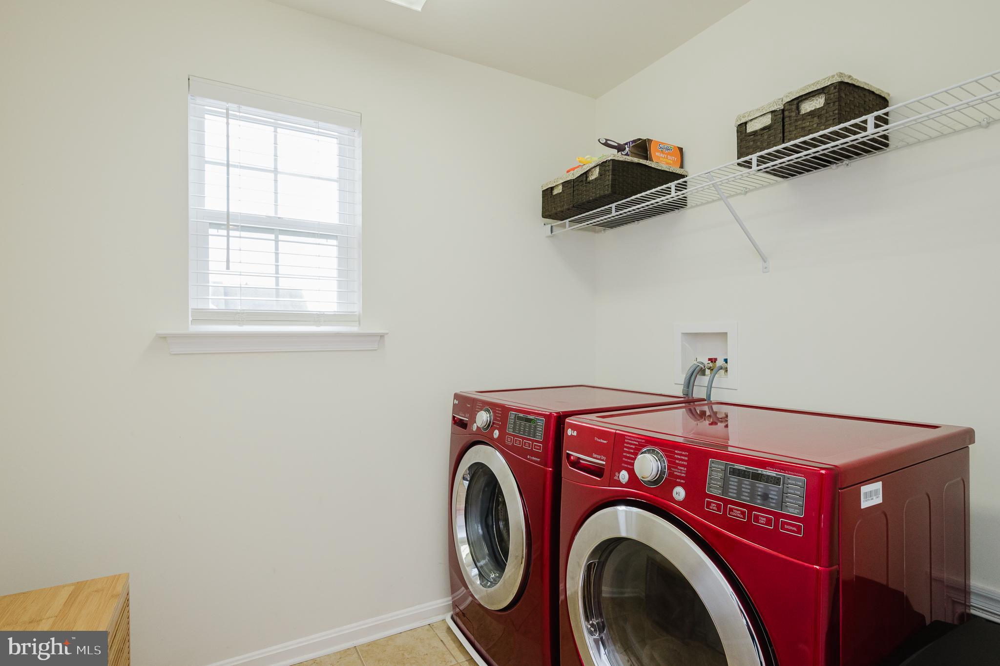 KELLY GLEN - Residential