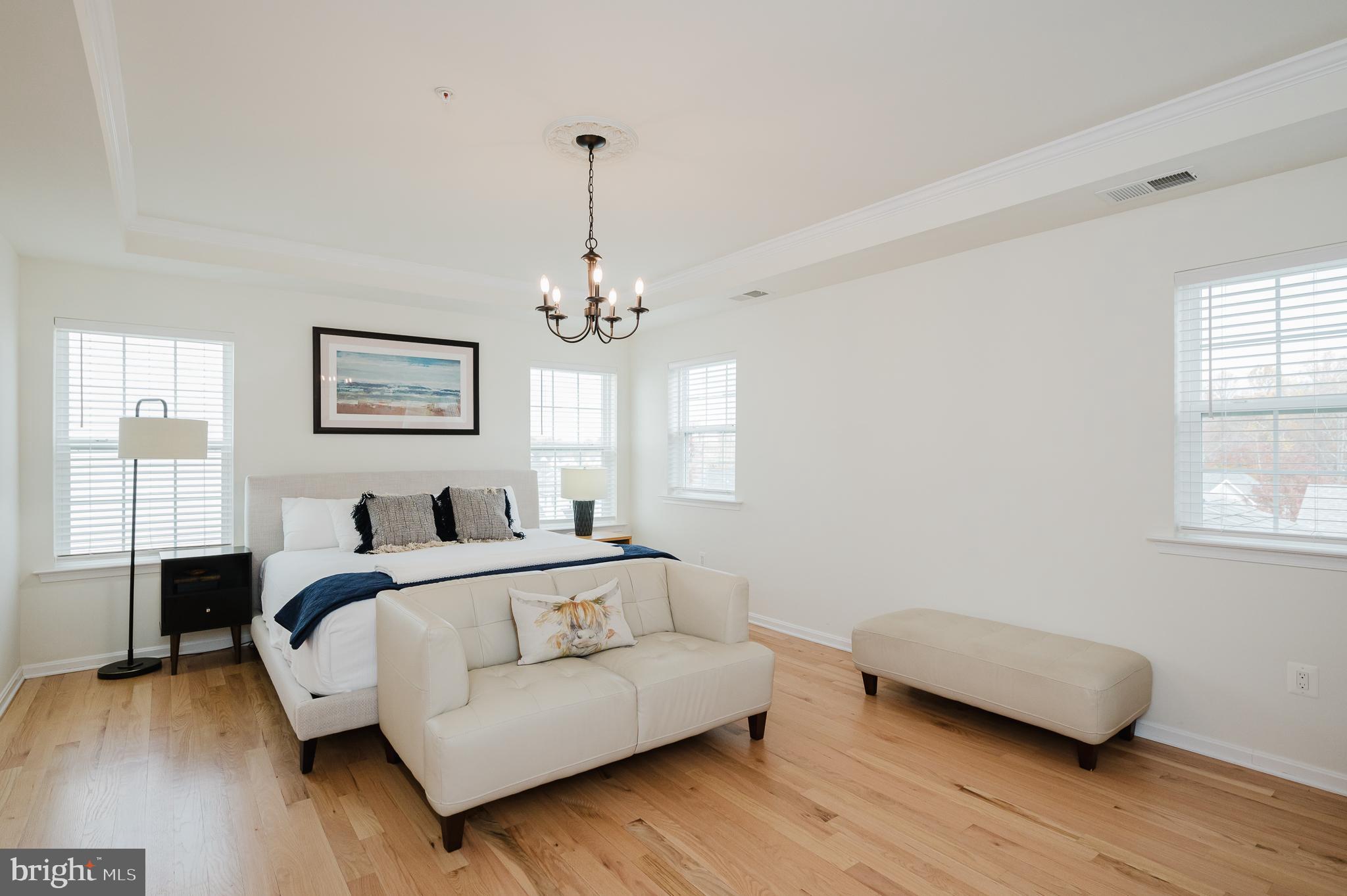 KELLY GLEN - Residential