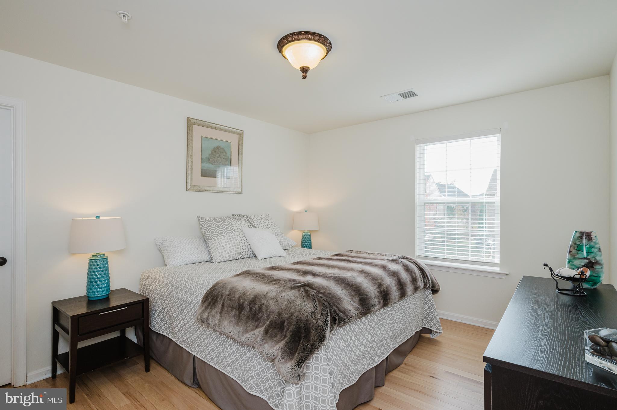 KELLY GLEN - Residential