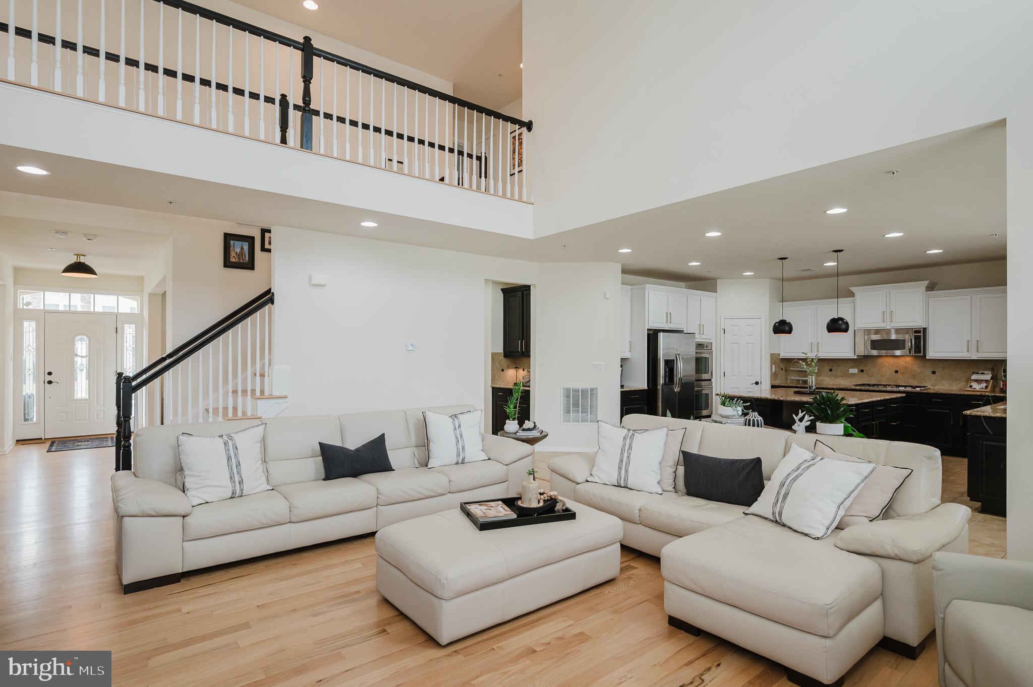 KELLY GLEN - Residential