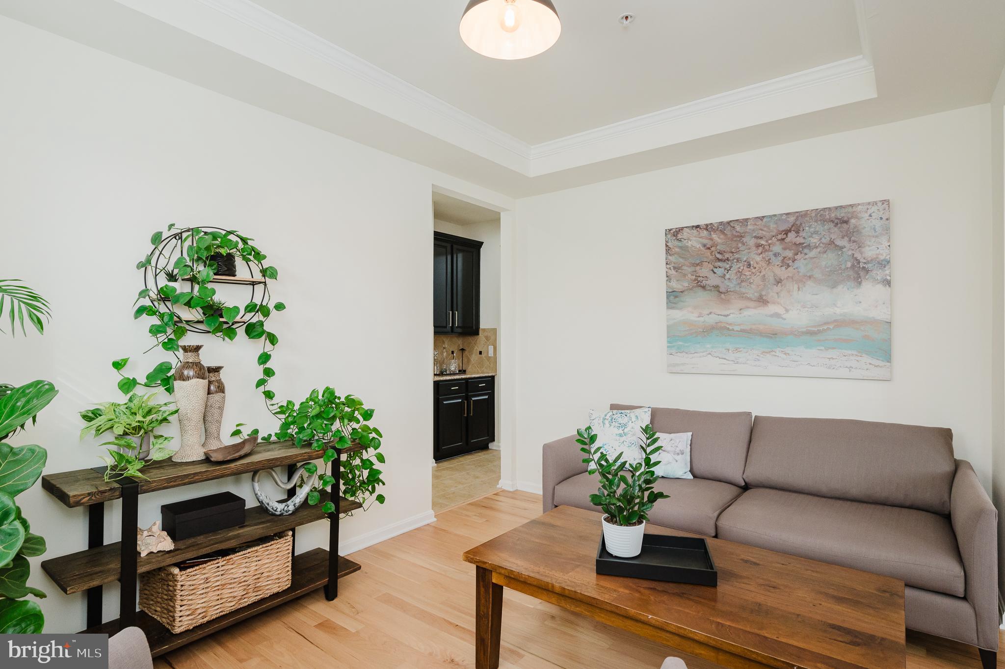 KELLY GLEN - Residential