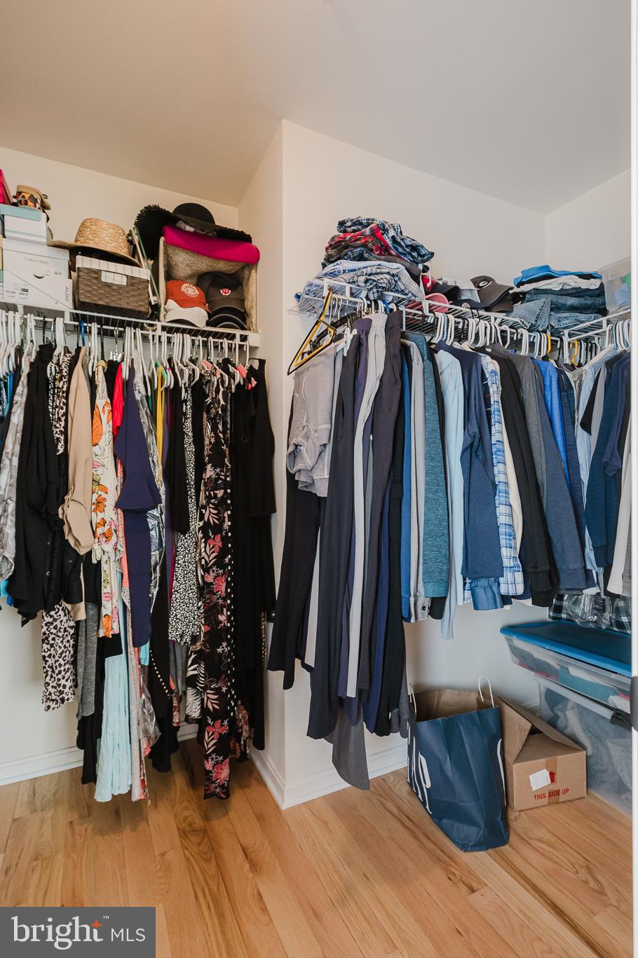 KELLY GLEN - Residential