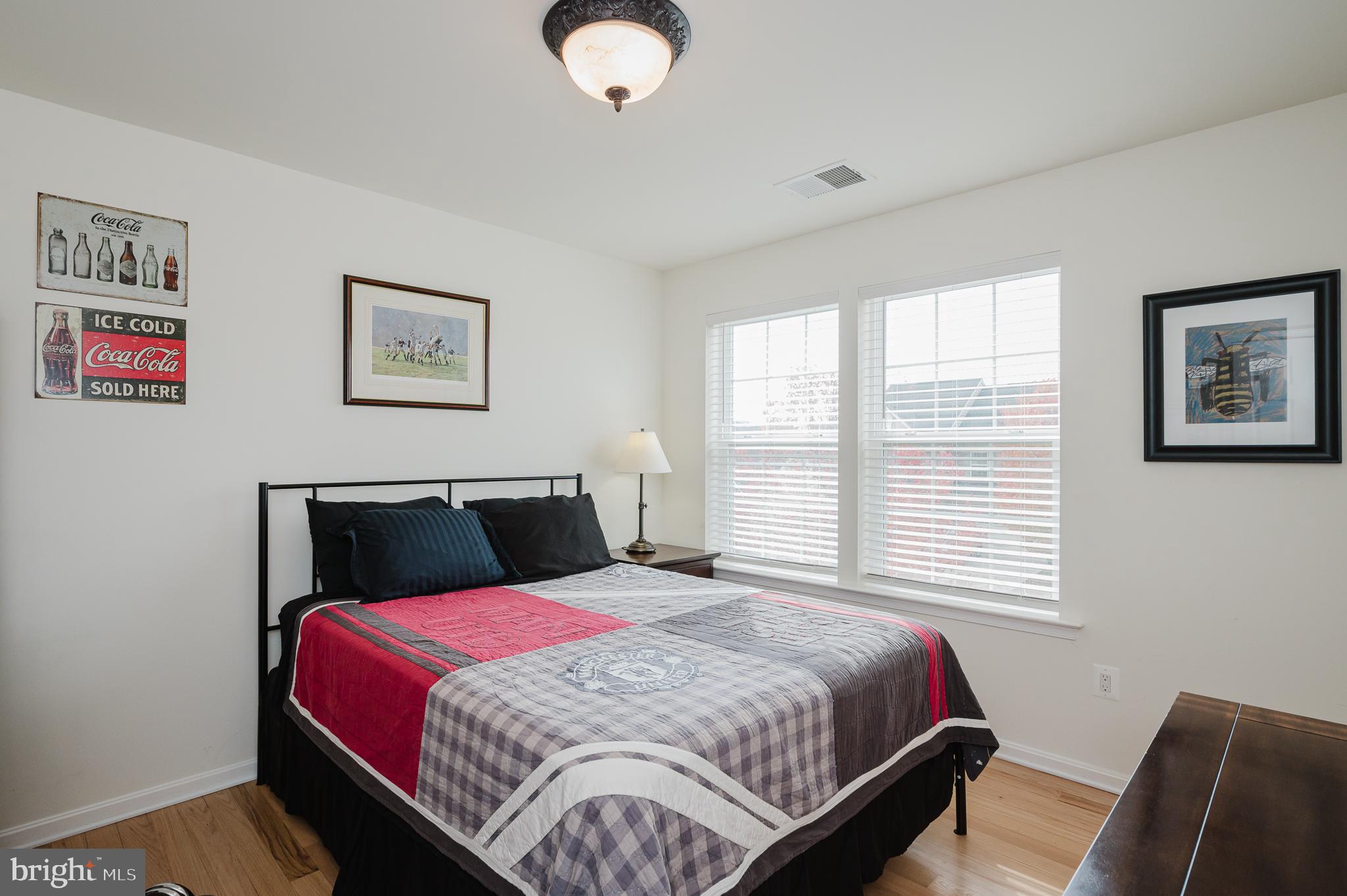 KELLY GLEN - Residential