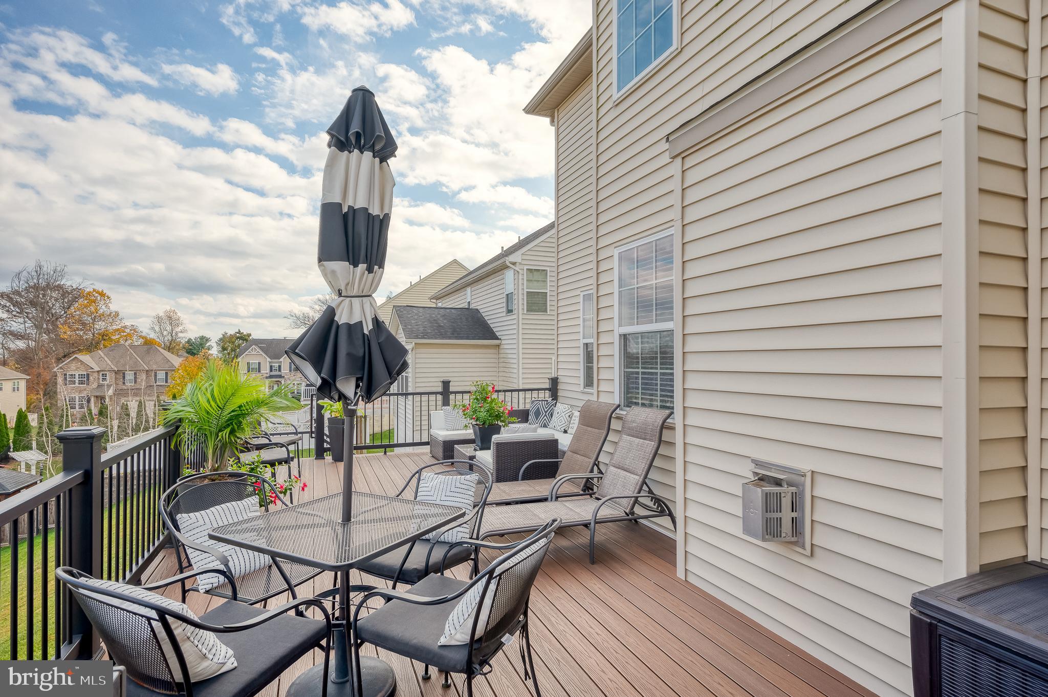 KELLY GLEN - Residential