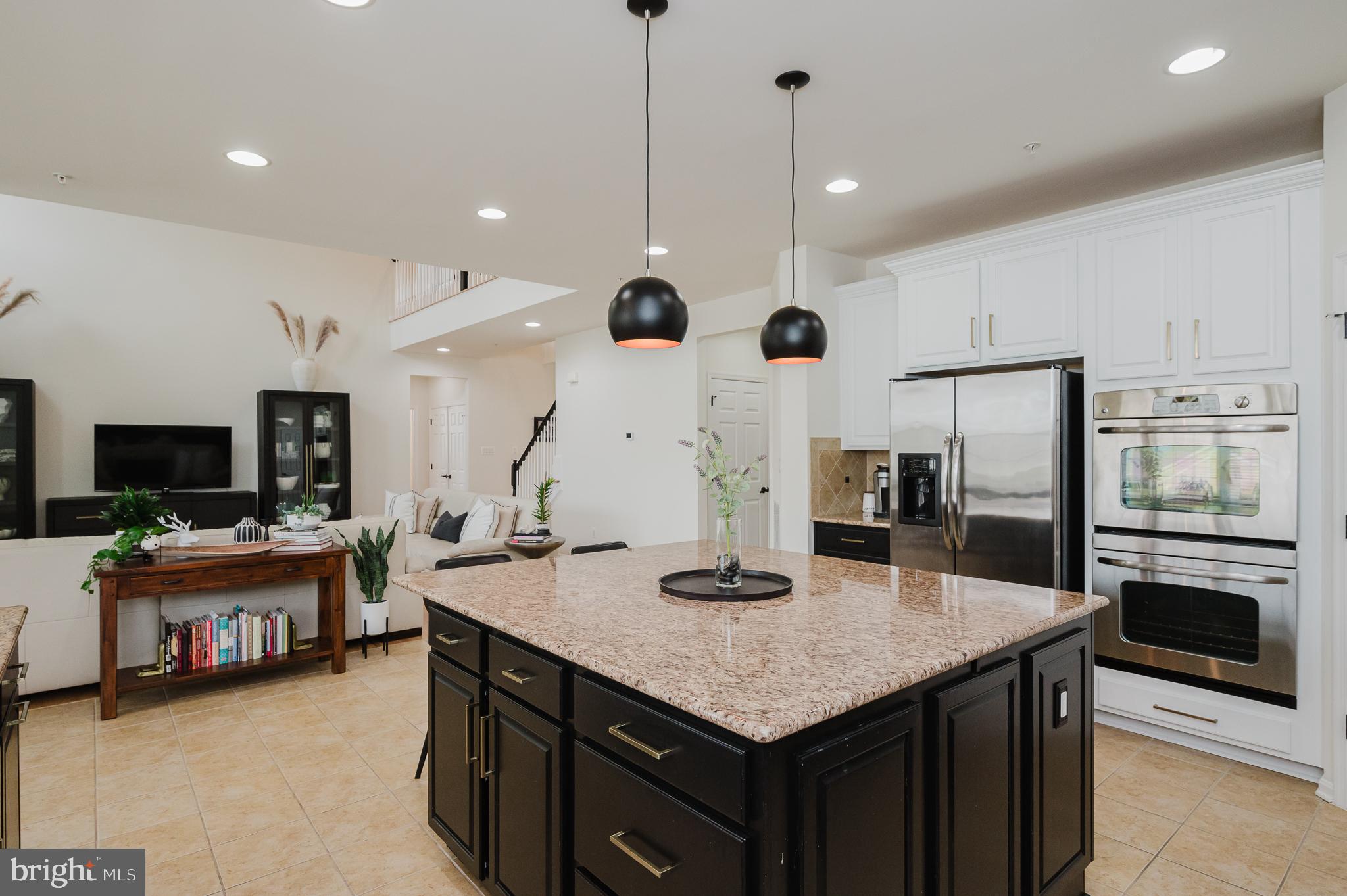 KELLY GLEN - Residential