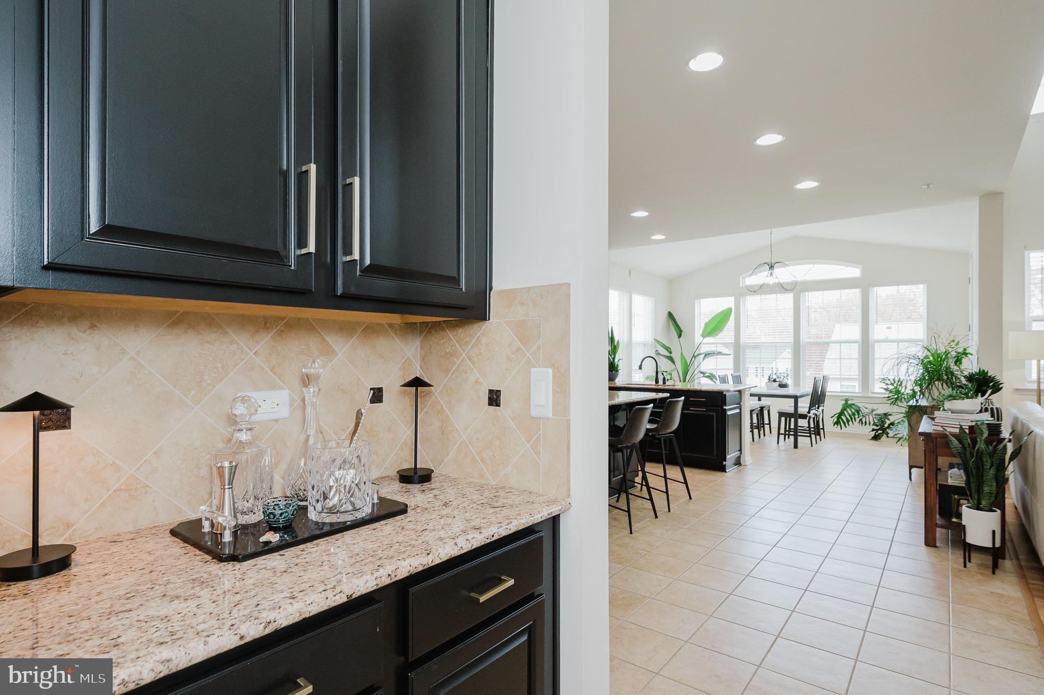 KELLY GLEN - Residential