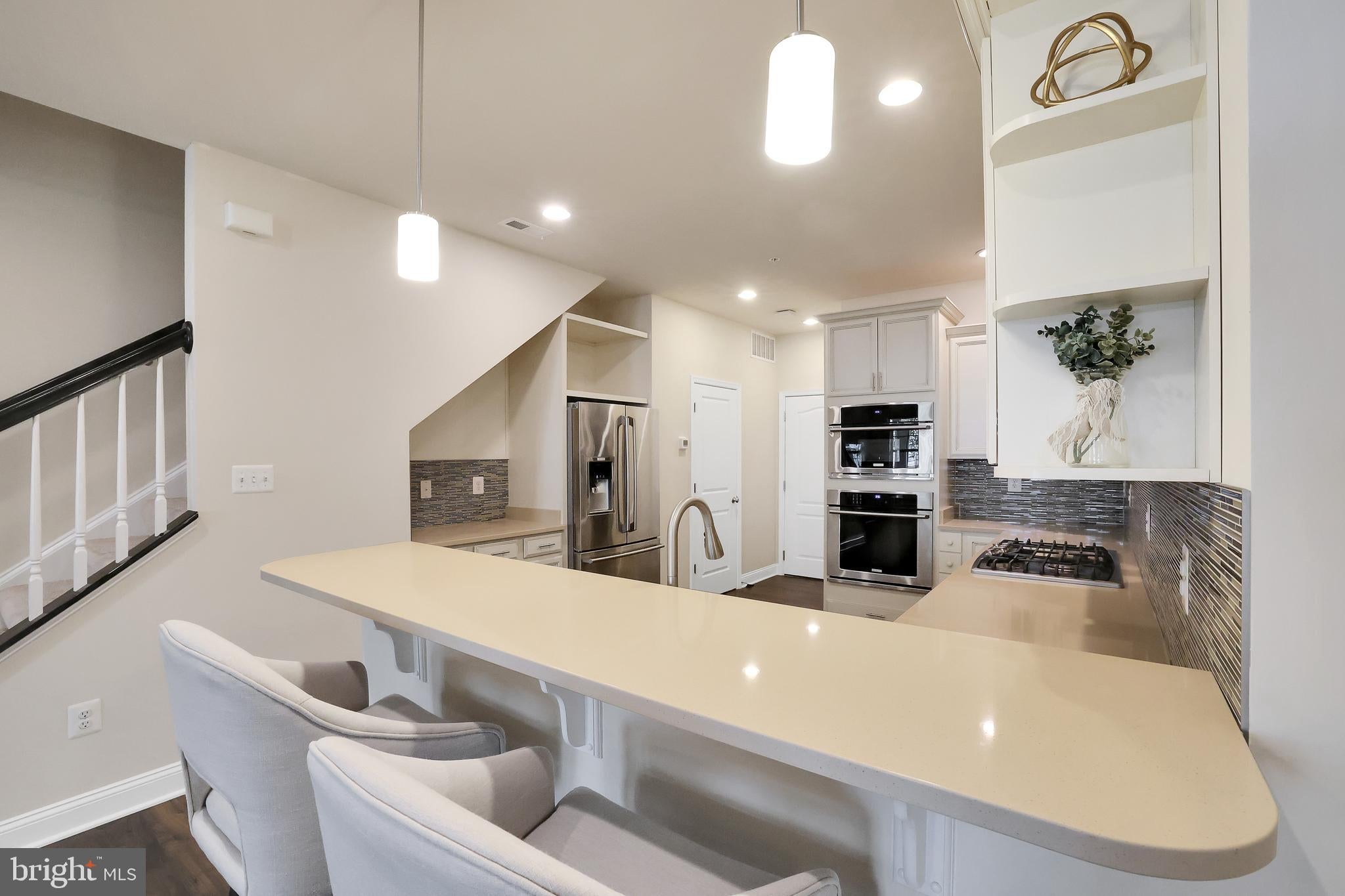 OXFORD SQUARE - Residential