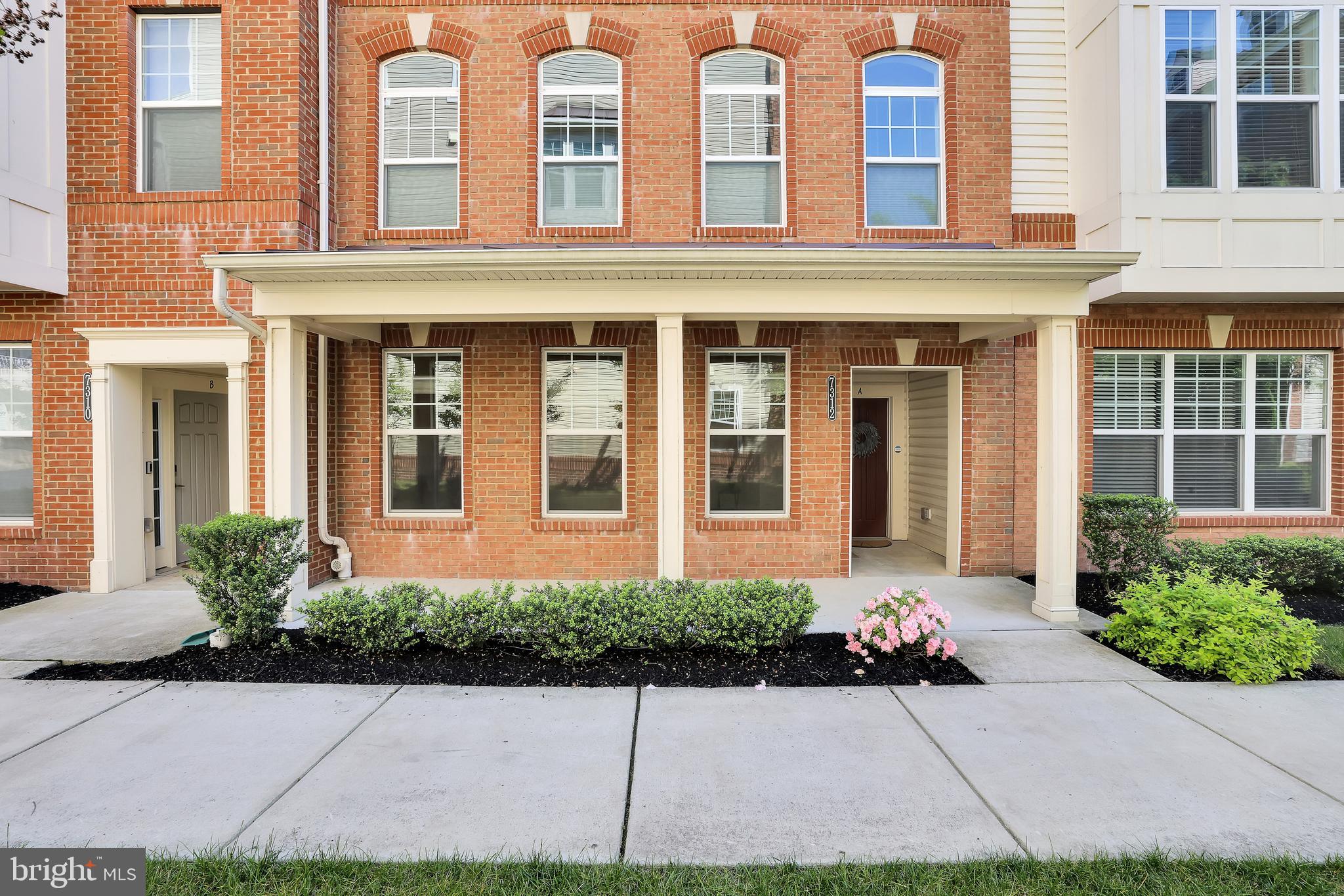OXFORD SQUARE - Residential