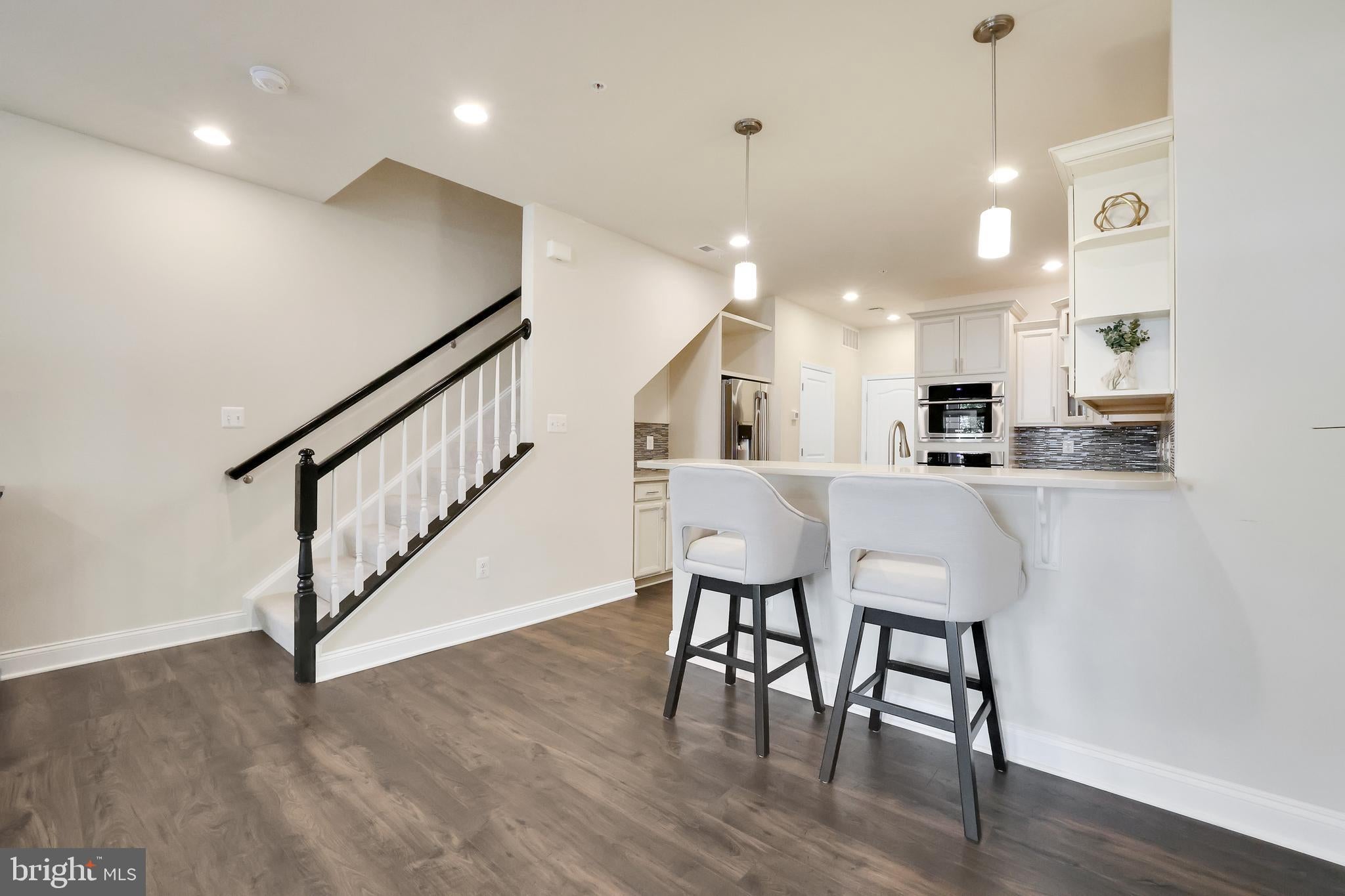 OXFORD SQUARE - Residential