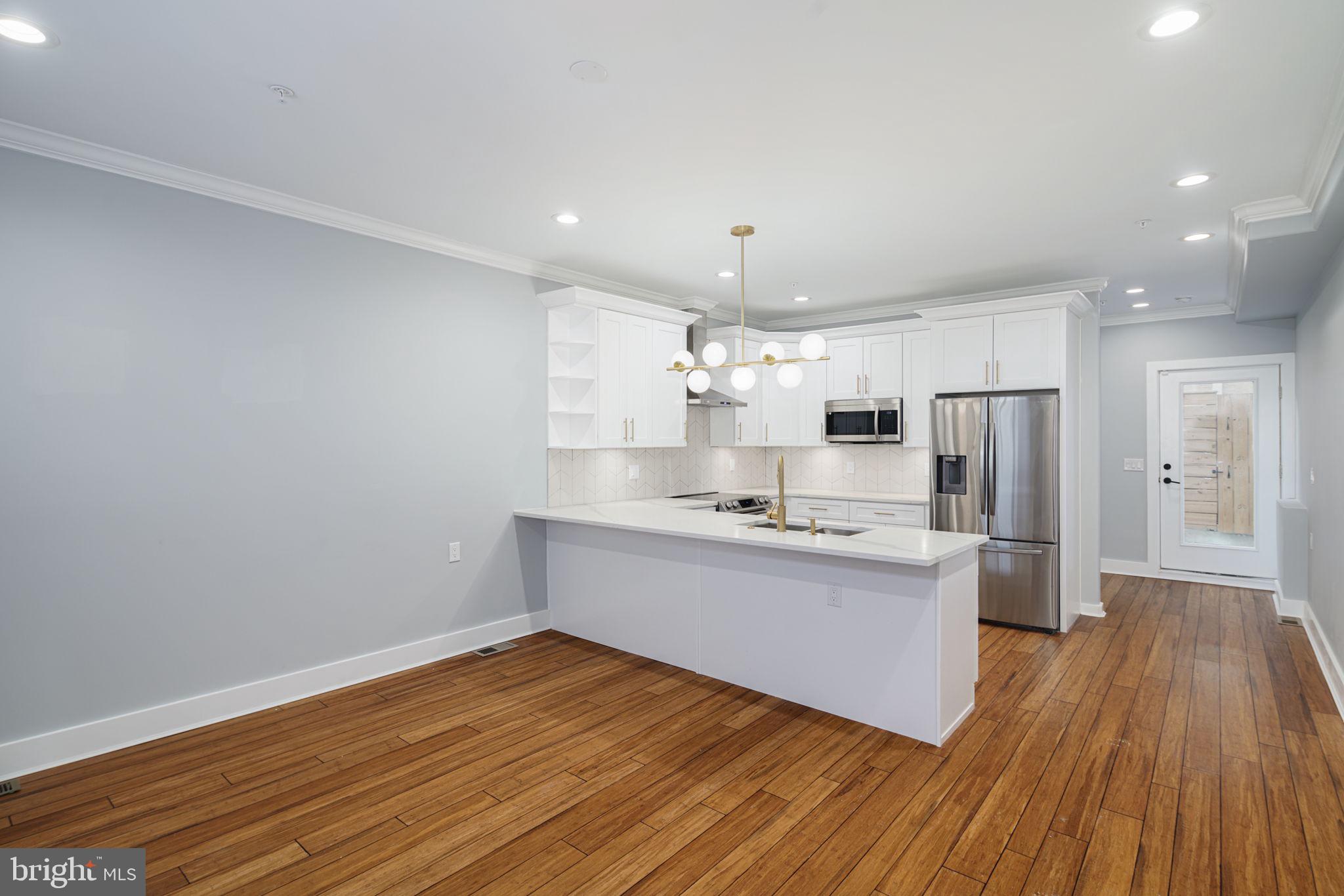 GRADUATE HOSPITAL - Residential Lease