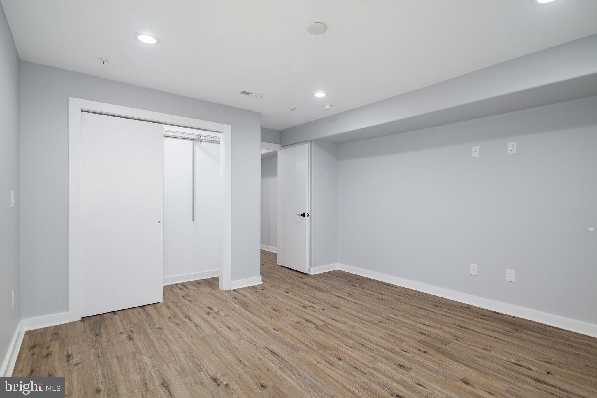 GRADUATE HOSPITAL - Residential Lease