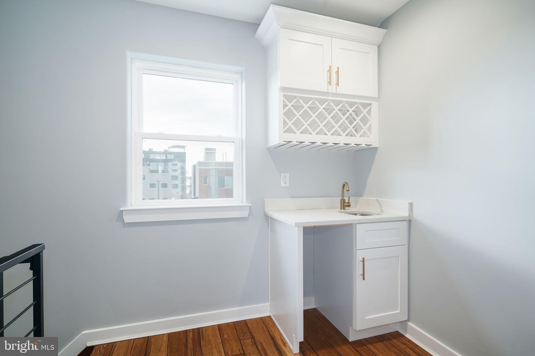 GRADUATE HOSPITAL - Residential Lease