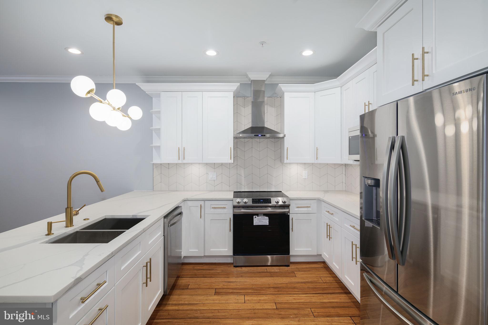 GRADUATE HOSPITAL - Residential Lease