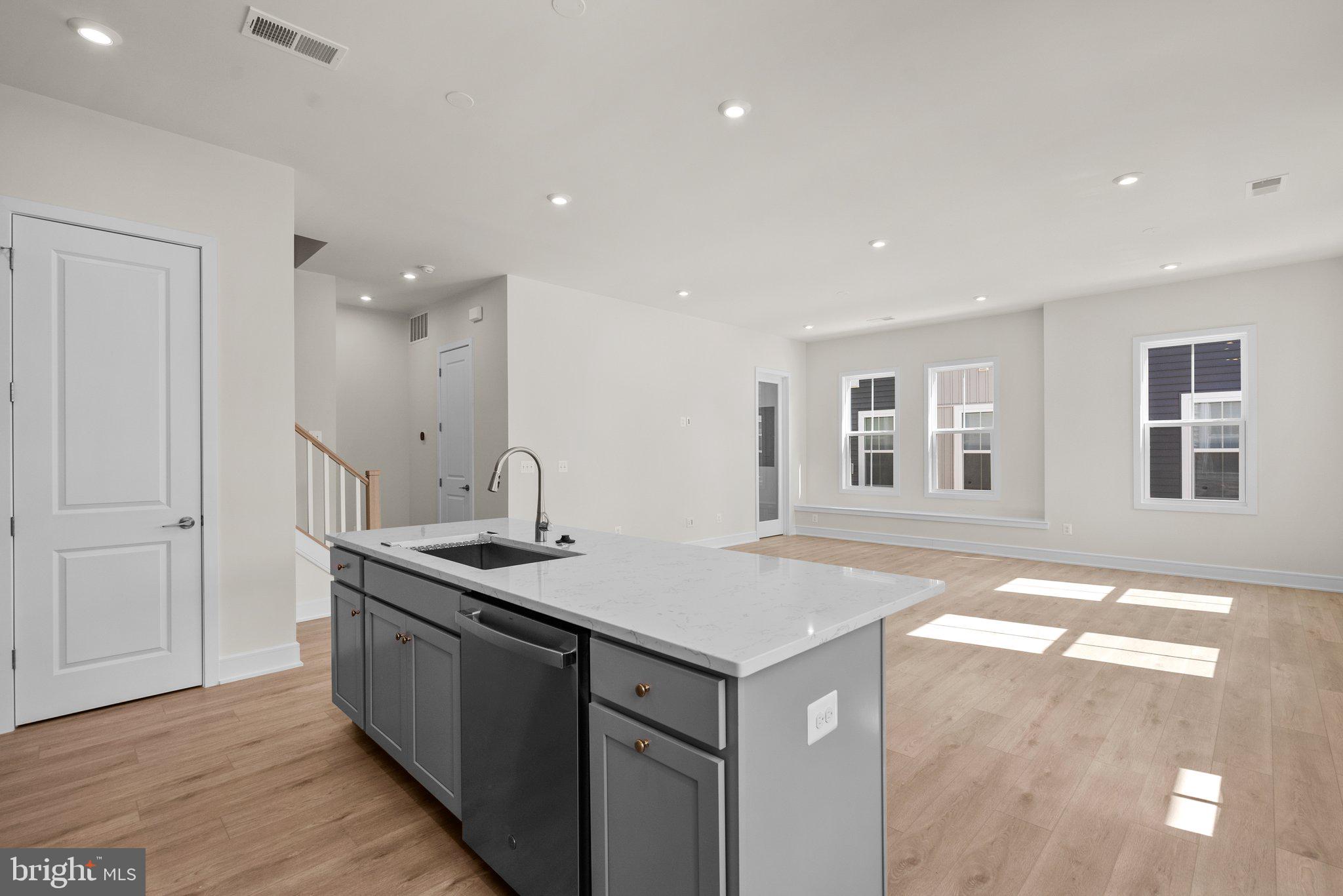 41913 HOGAN FOREST TERRACE