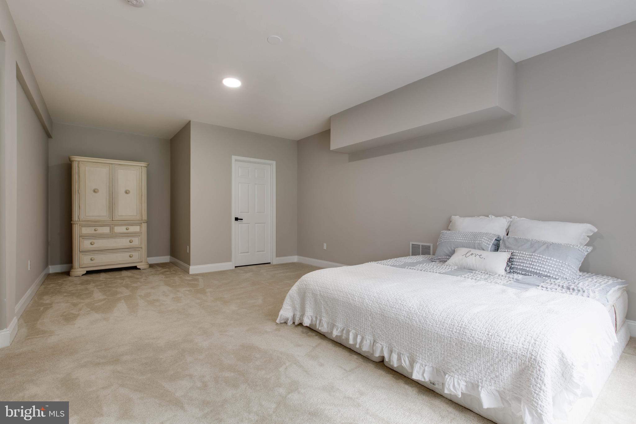 GLENELG ESTATES - Residential