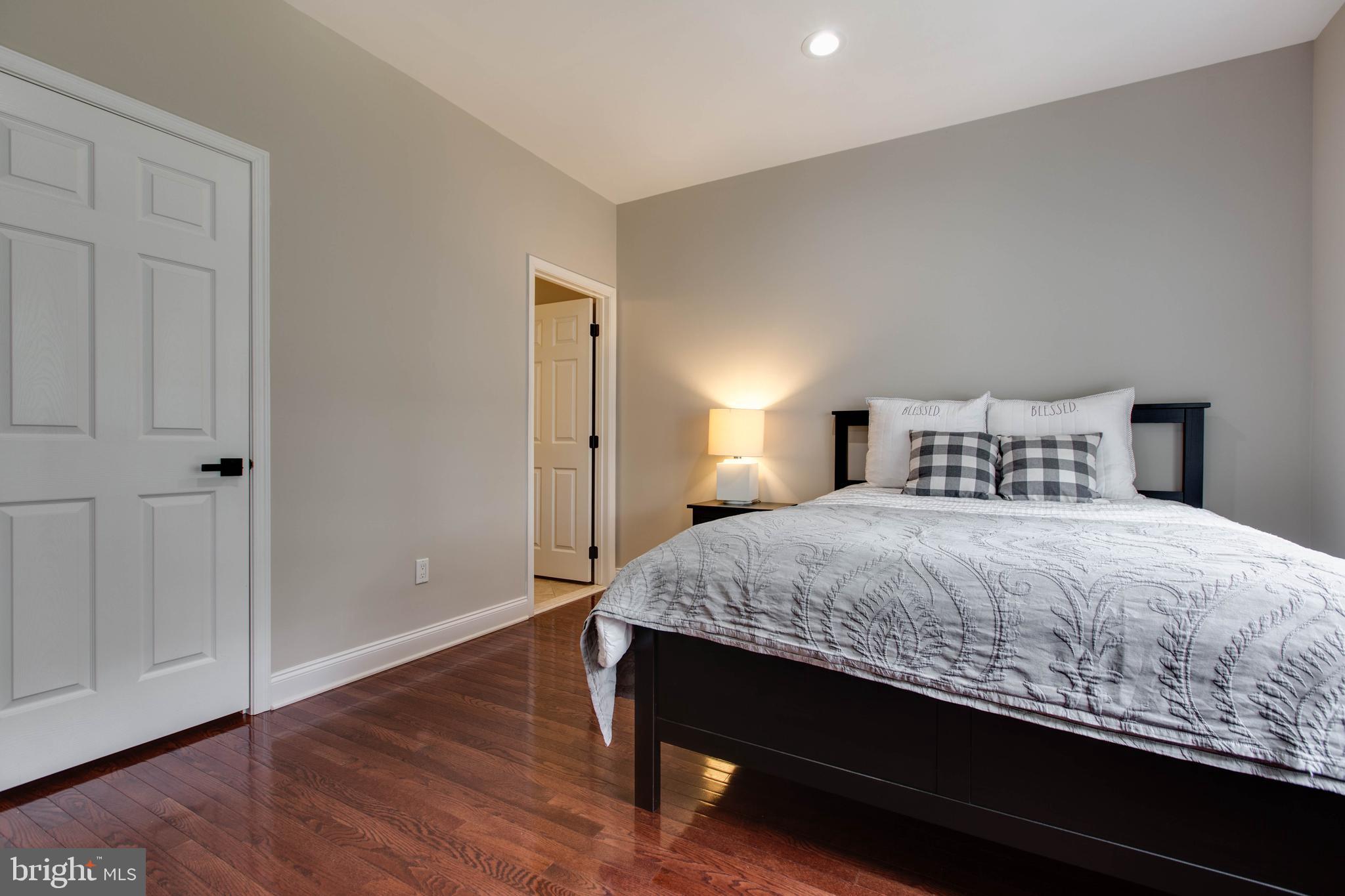 GLENELG ESTATES - Residential