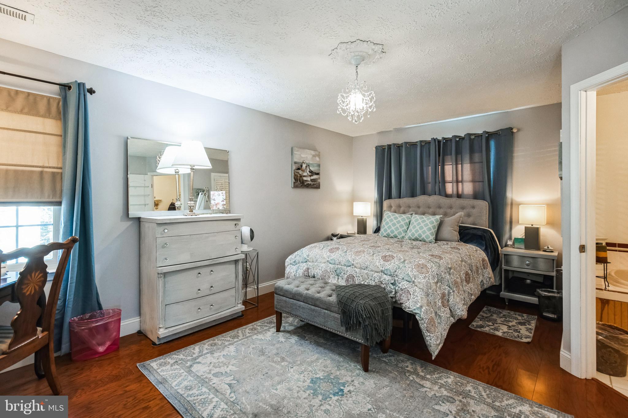 SENTRY WOODS/HUNTINGTON - Residential