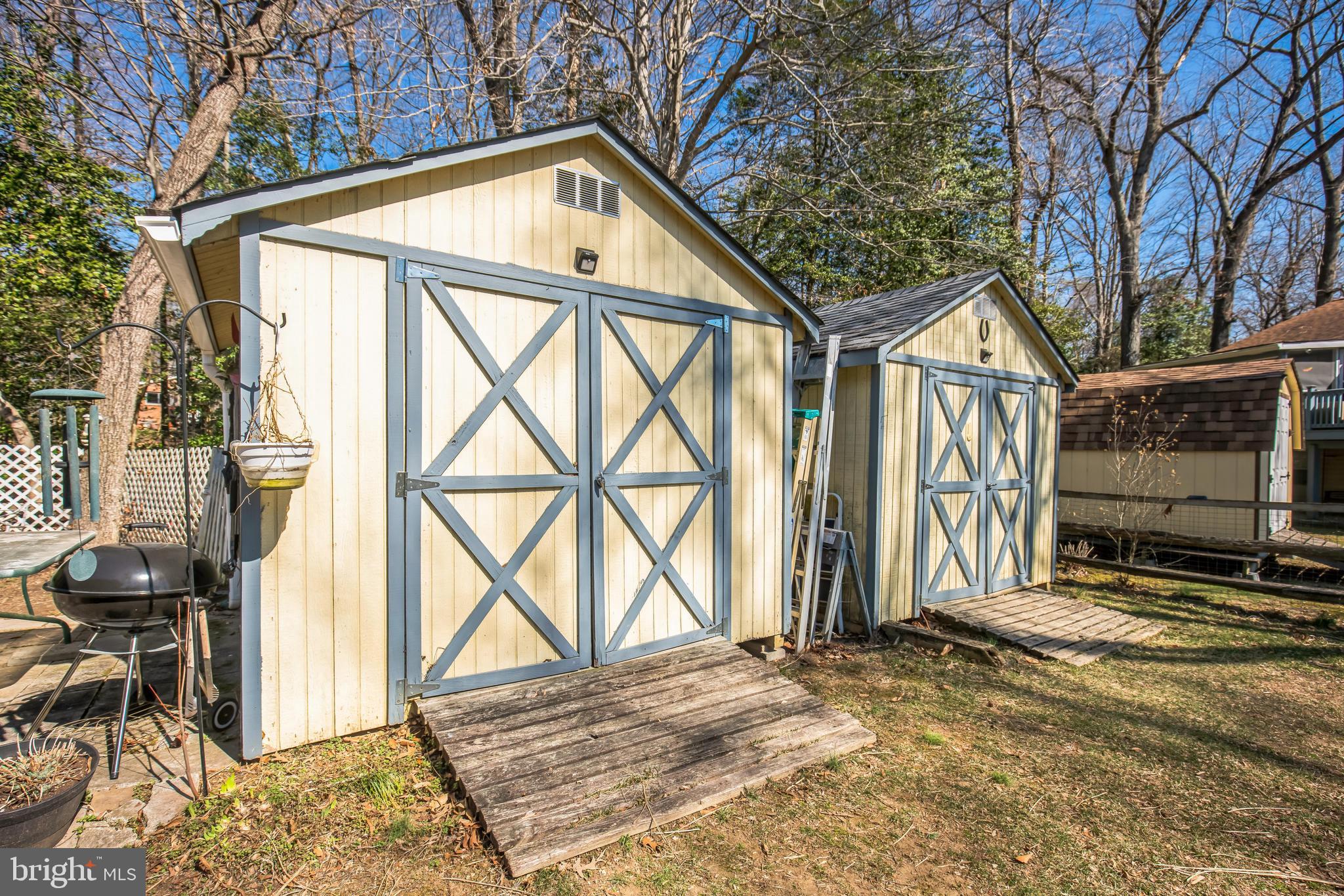 SENTRY WOODS/HUNTINGTON - Residential