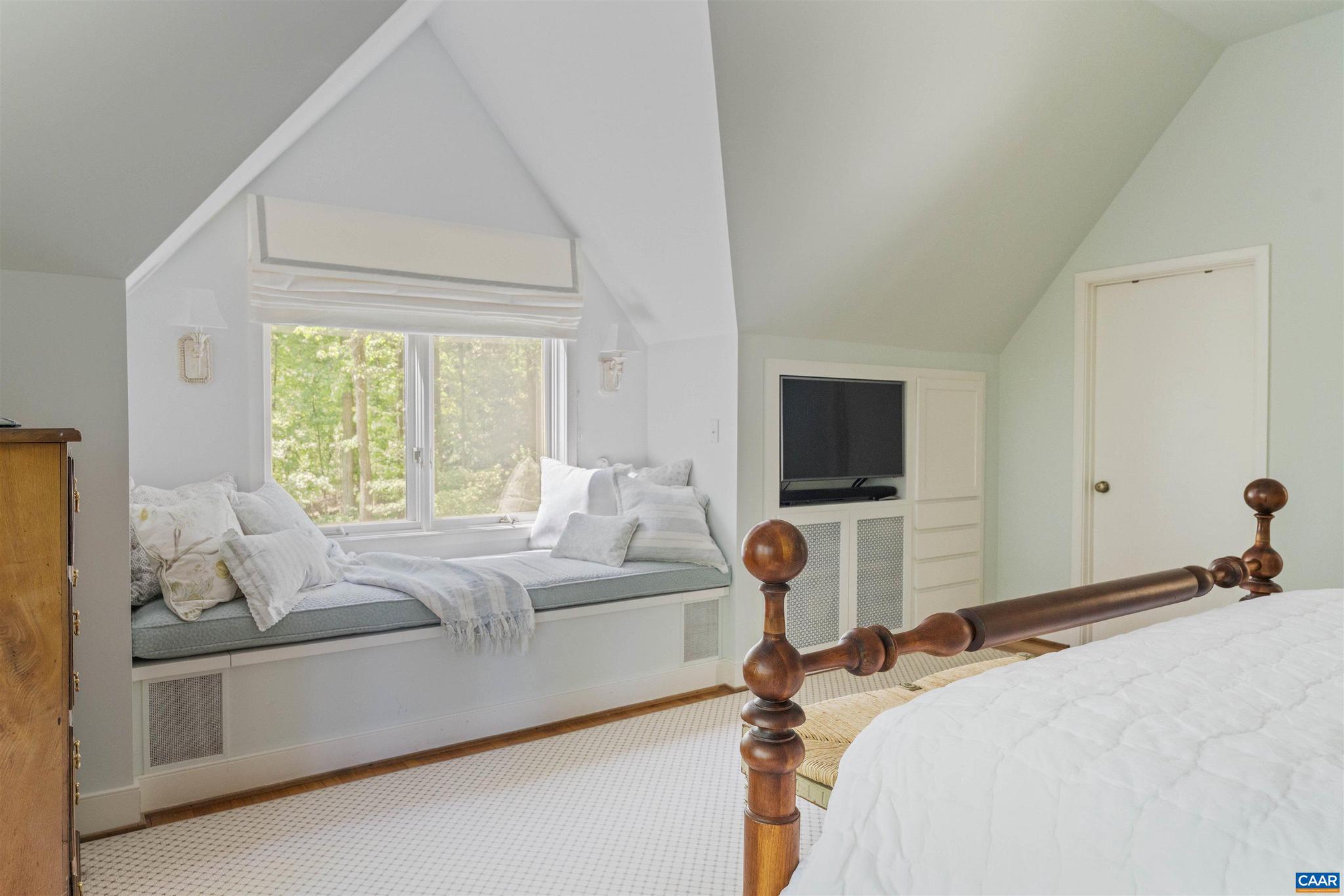 EDNAM FOREST - Residential