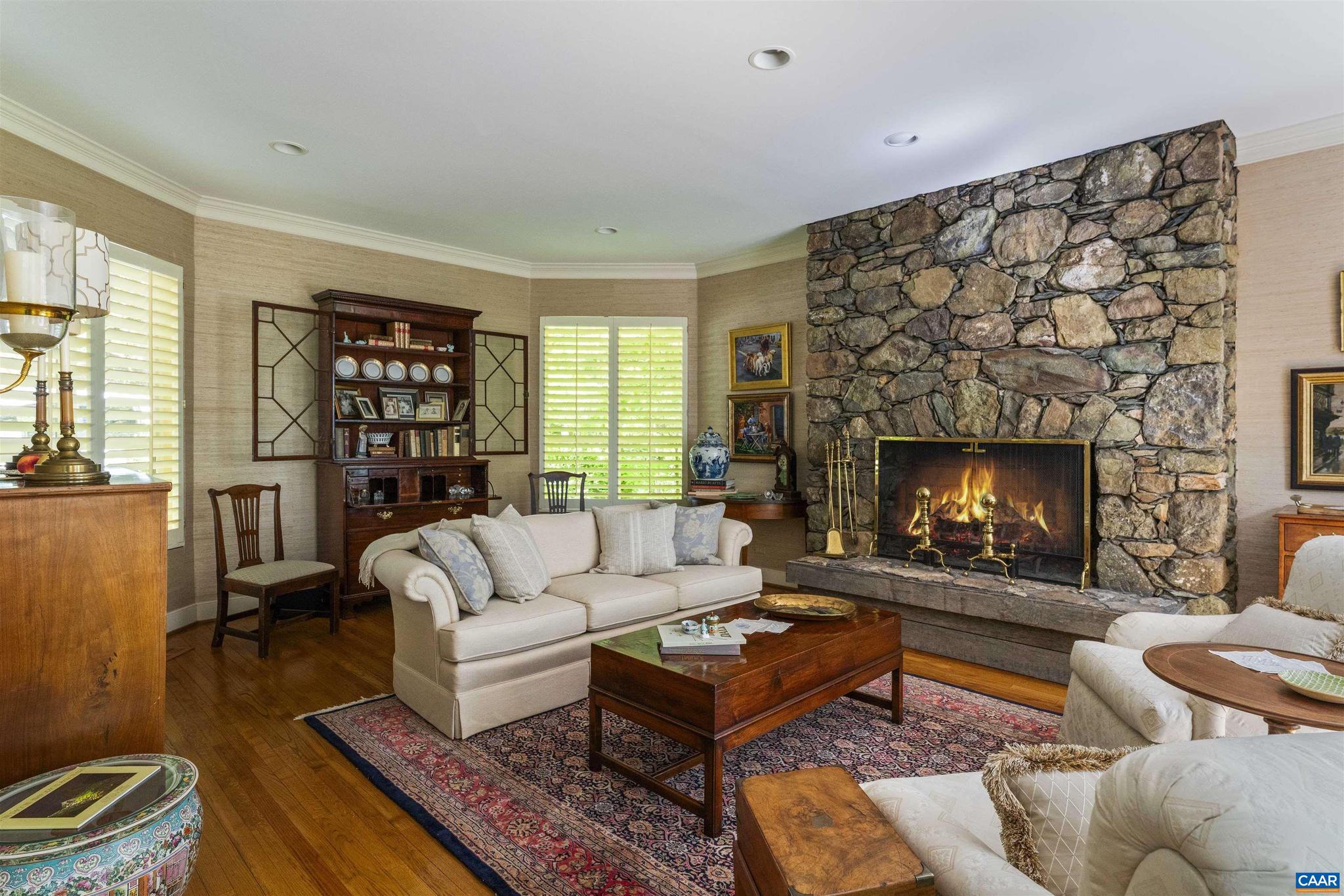 EDNAM FOREST - Residential